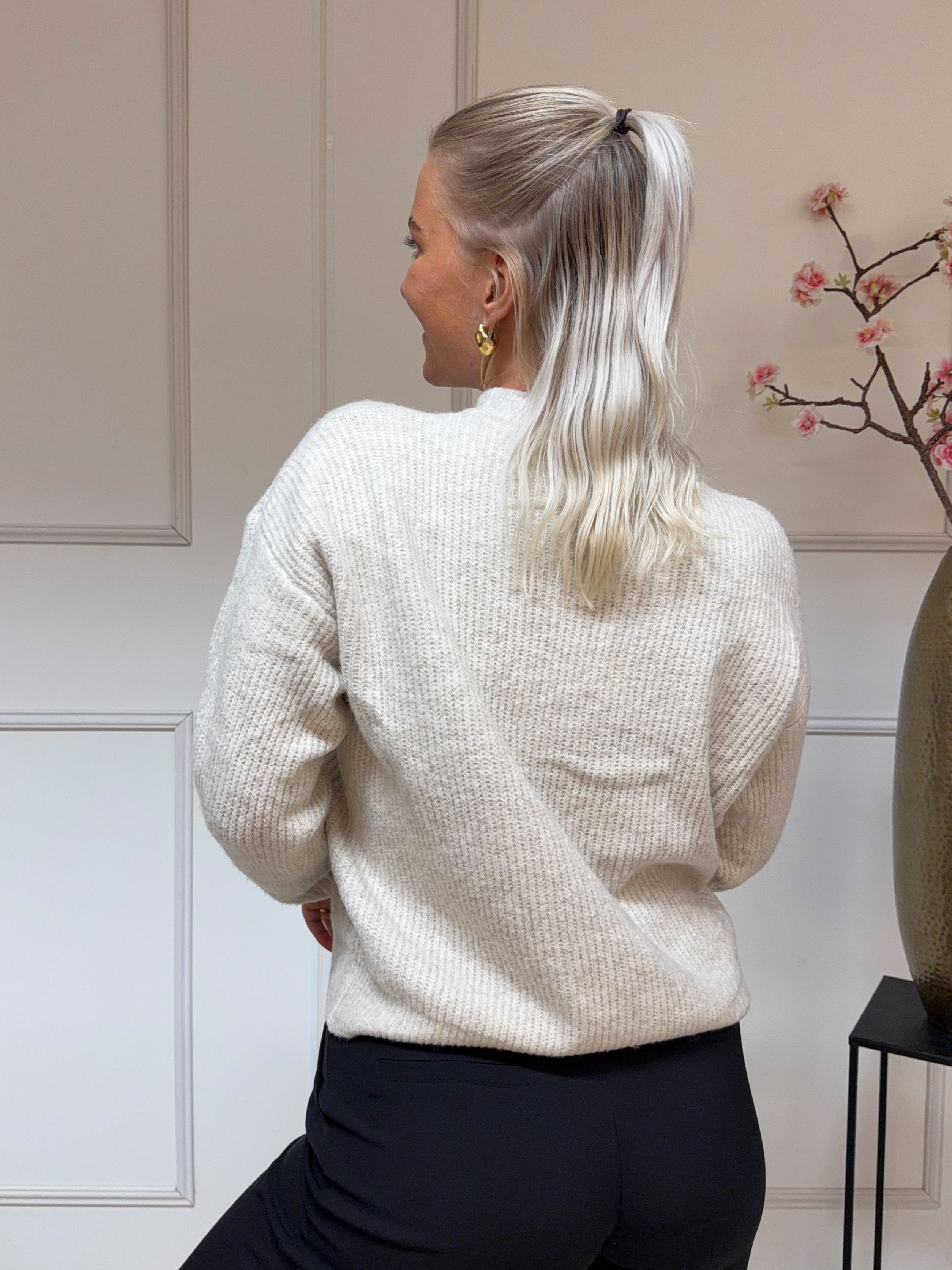 Demi Trui | Beige