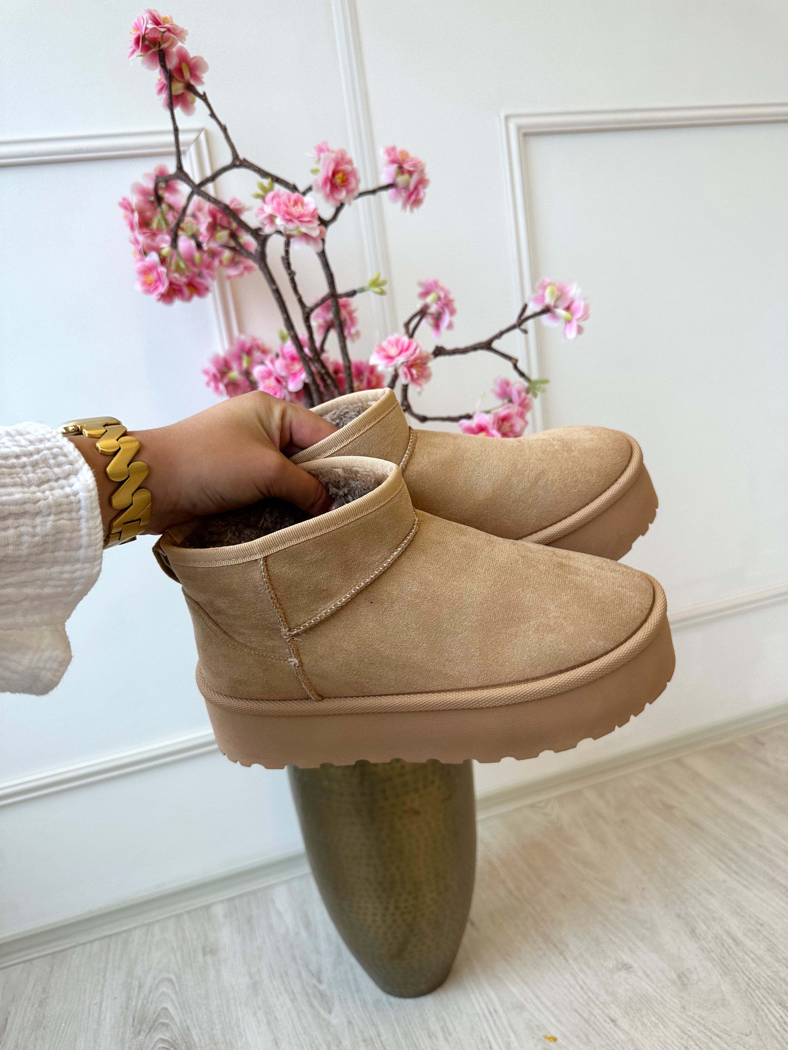 Platform Uggies | Kaki Kaki