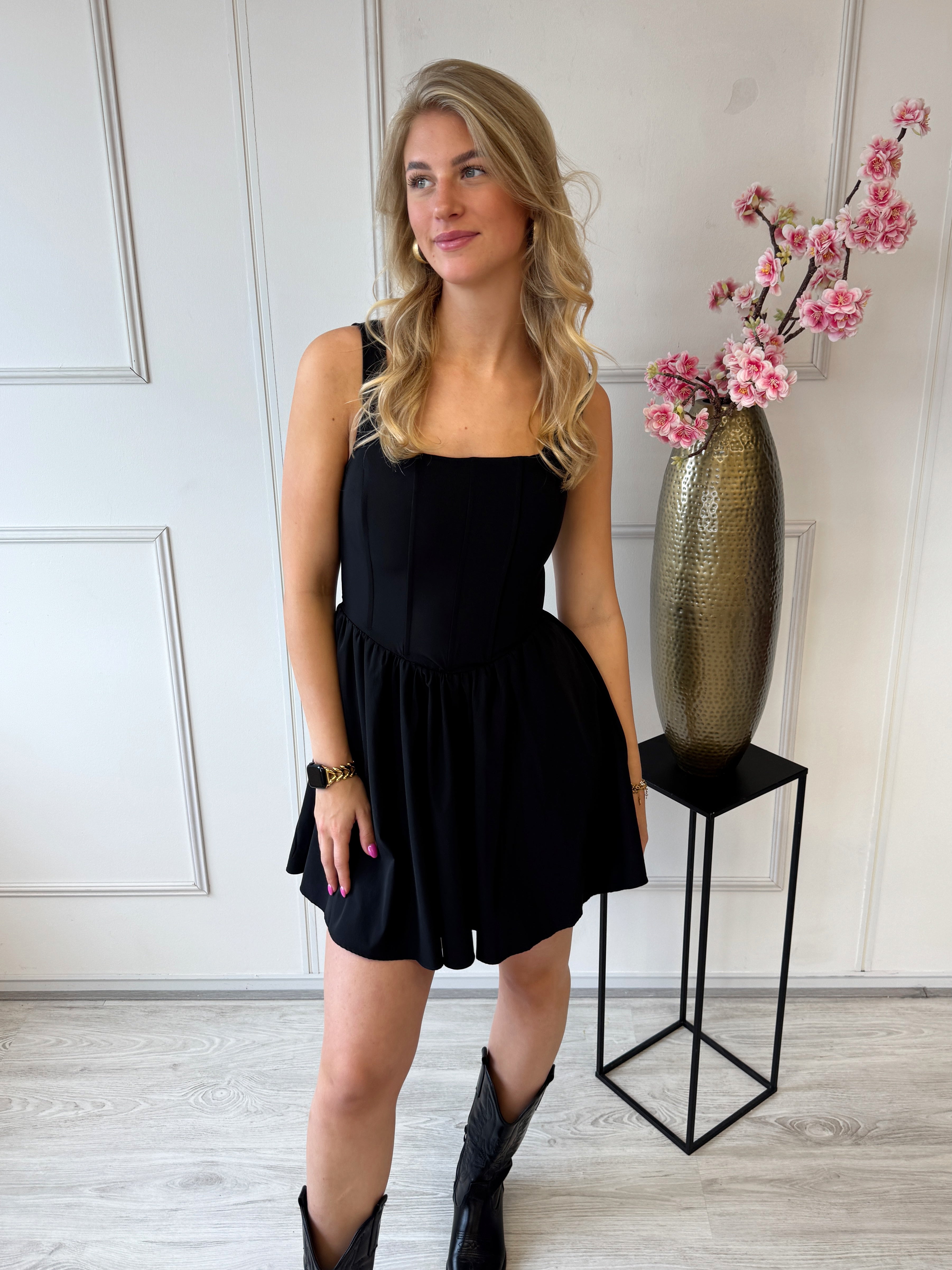 Liv Jurkje | Zwart
