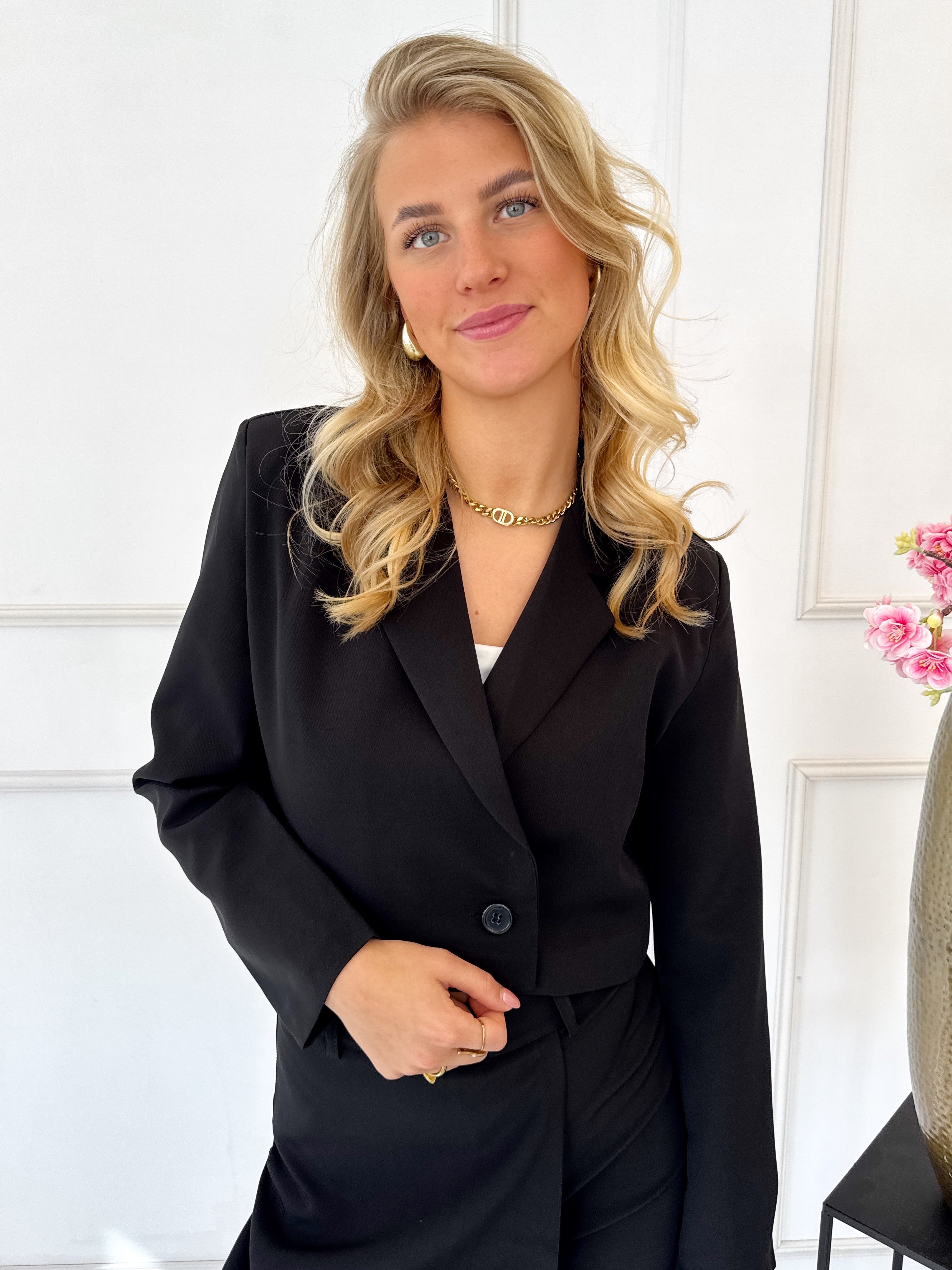 Cropped Tess Blazer | Zwart
