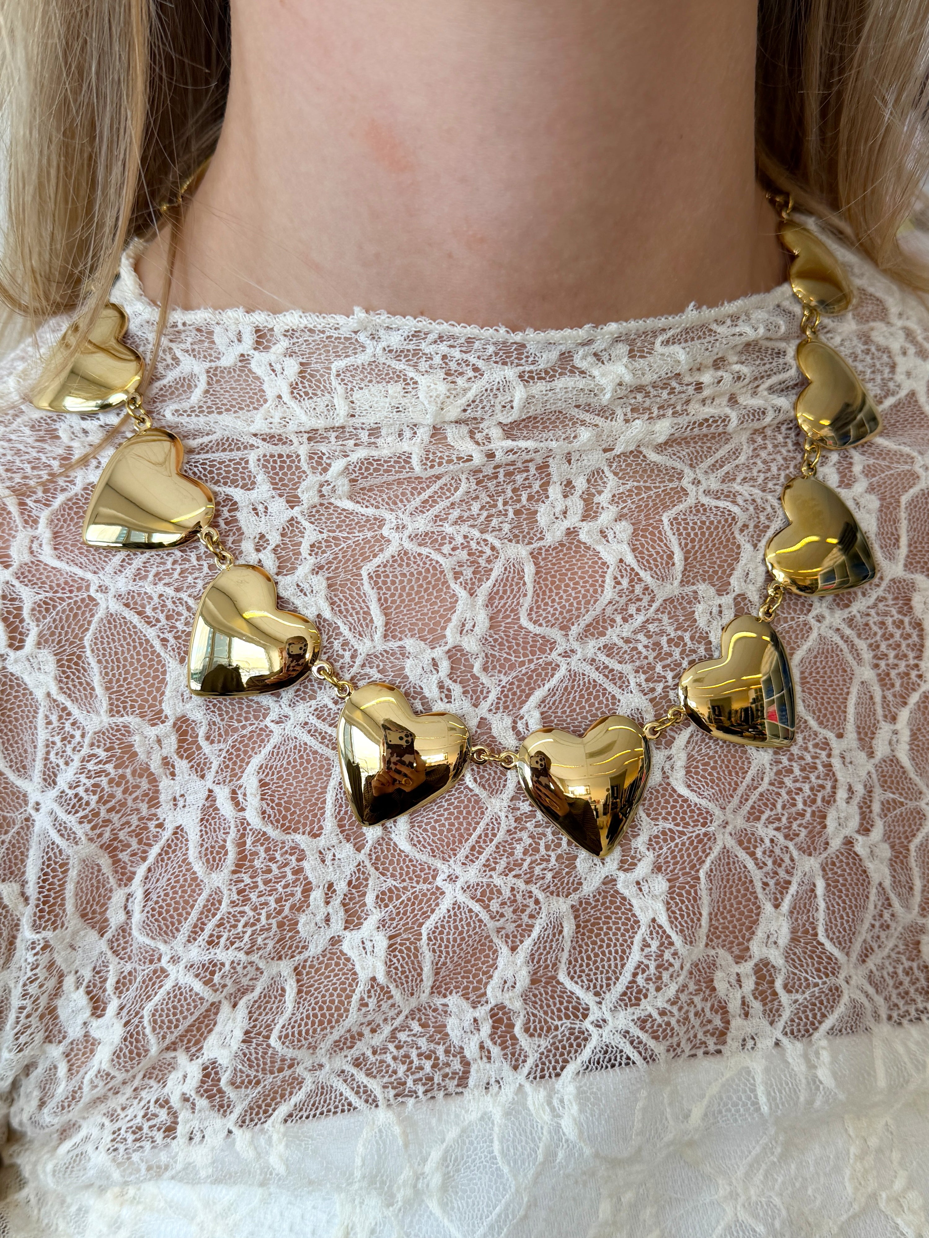 Golden Hearts Cascade | Goud