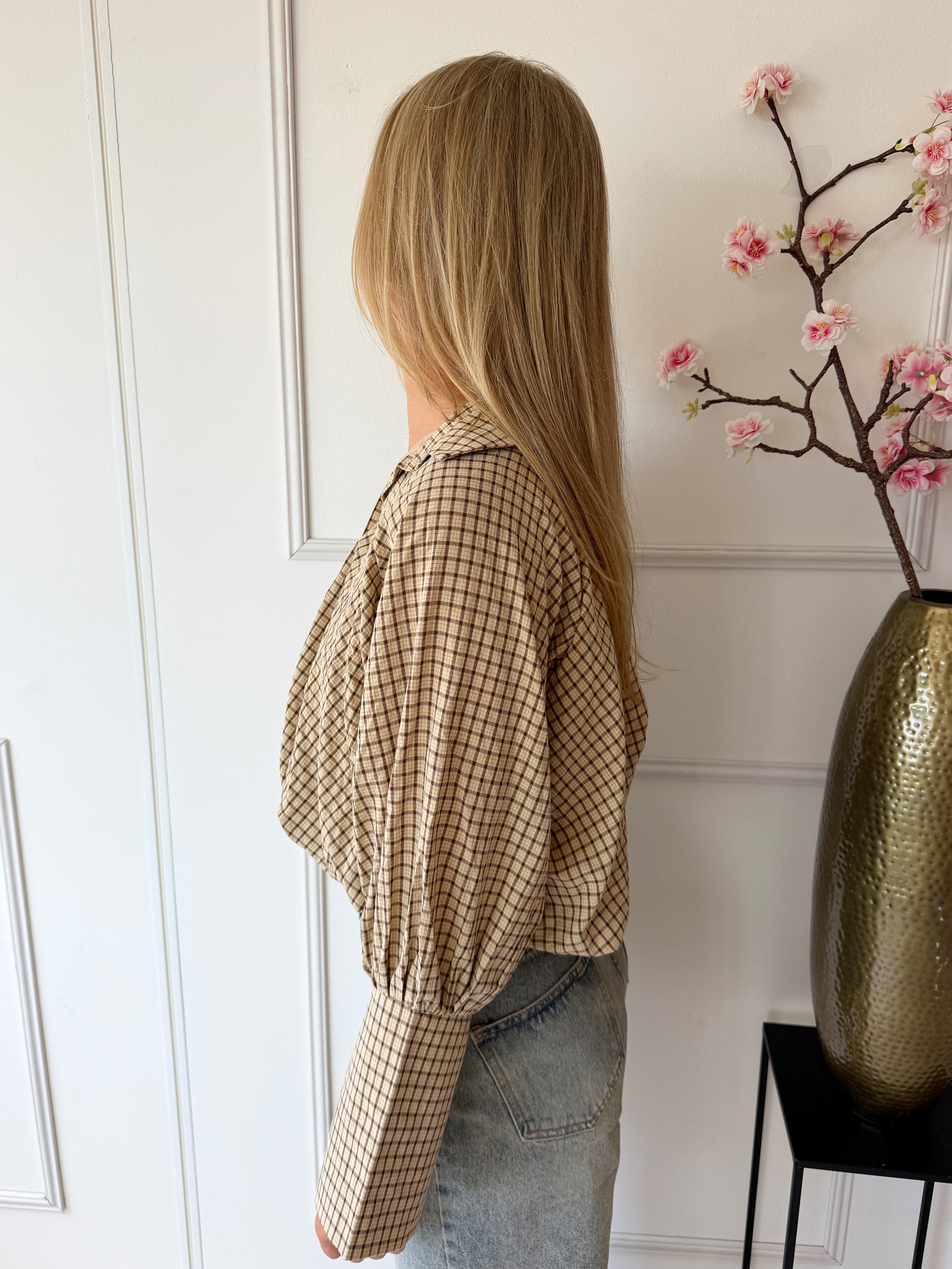 Eliza Geruite blouse met strikdetail | Ecru