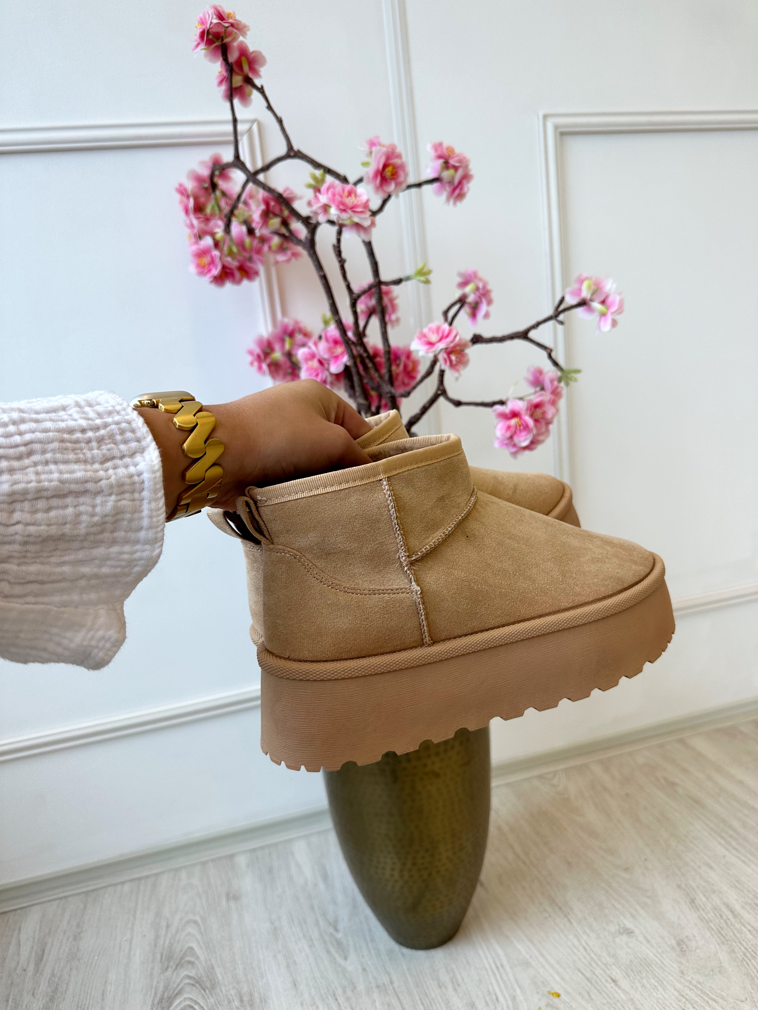 Platform Uggies | Kaki Kaki