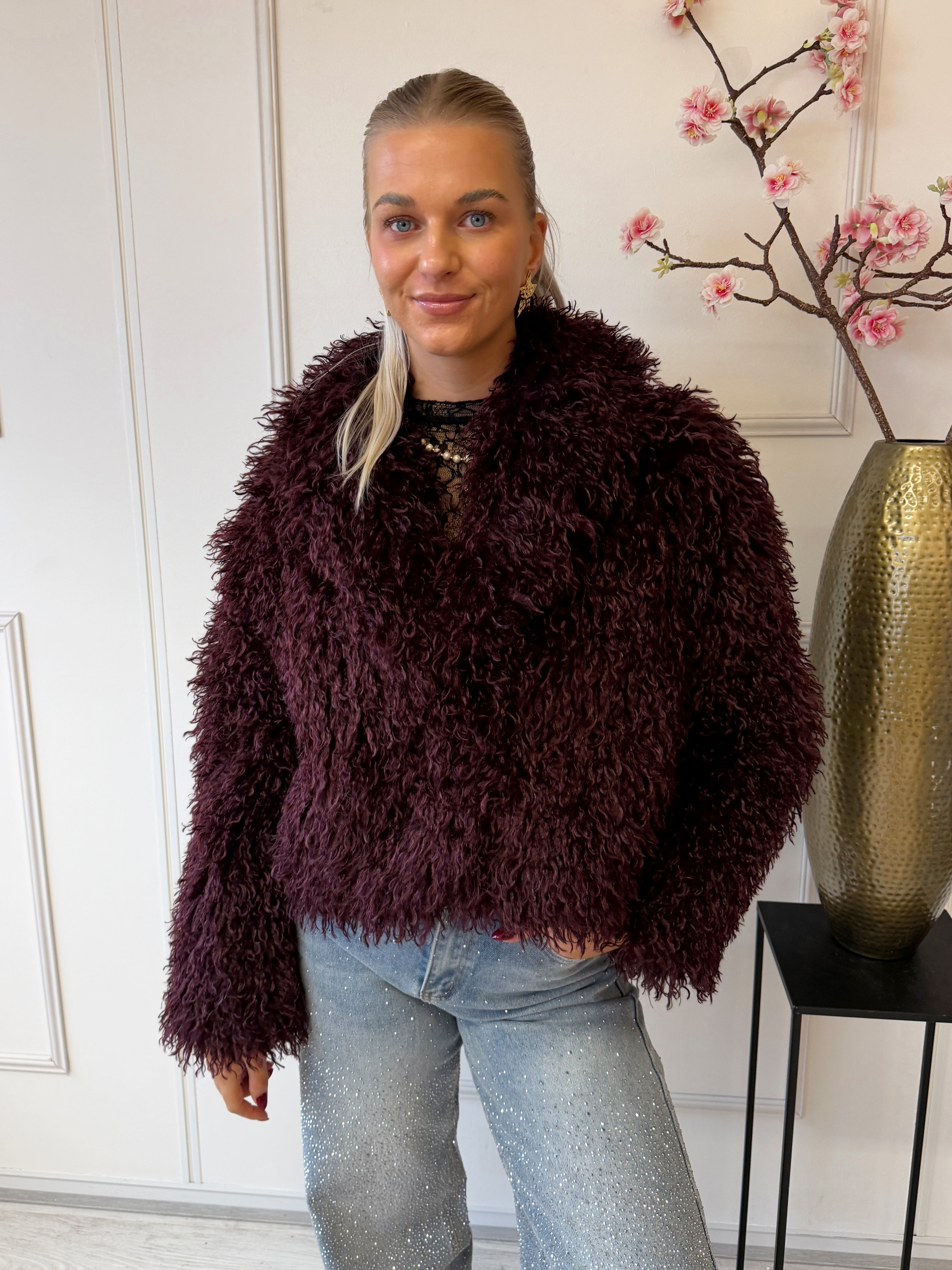 Fluffy Jas | Bordeaux