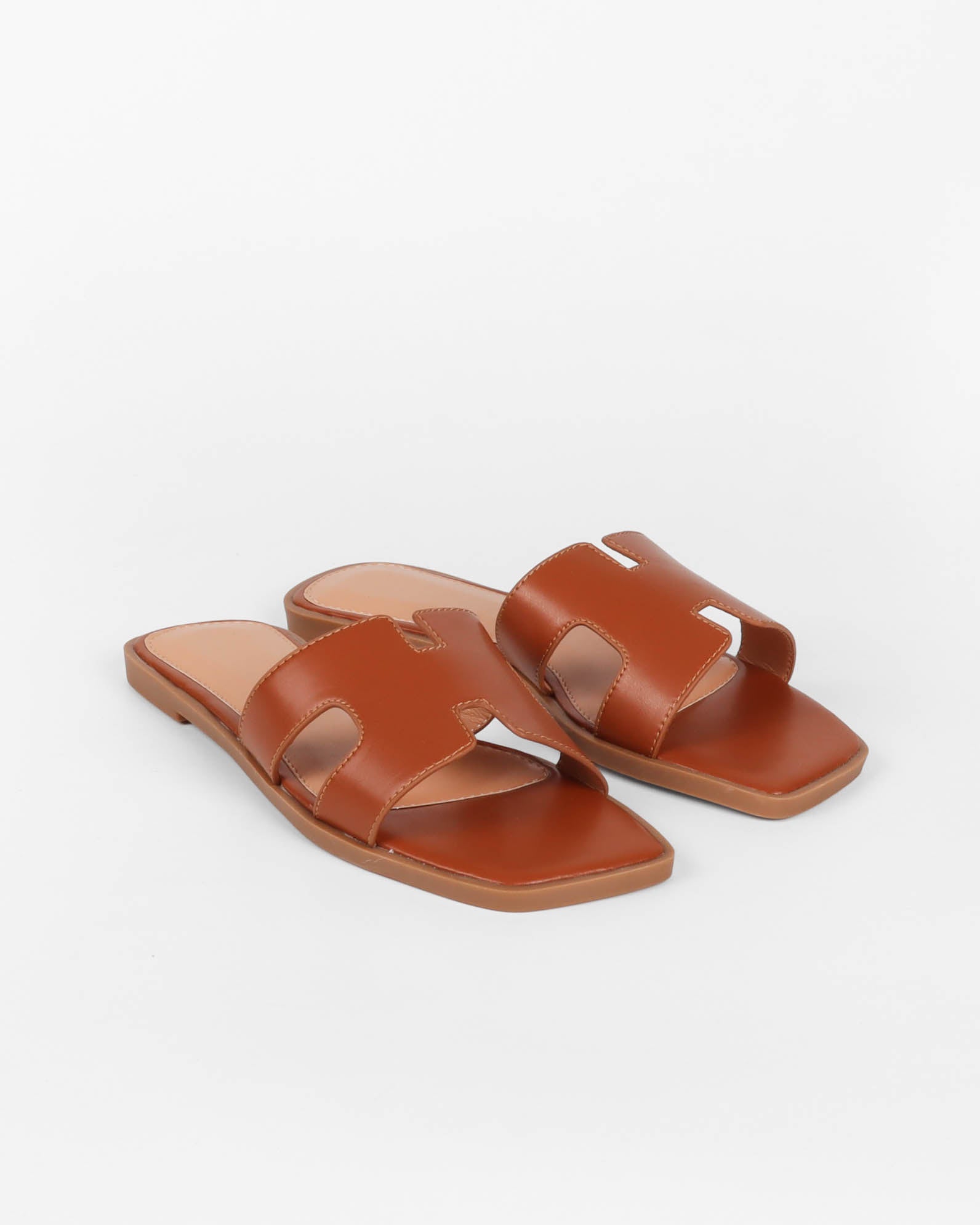 Inspired H Slippers | Camel