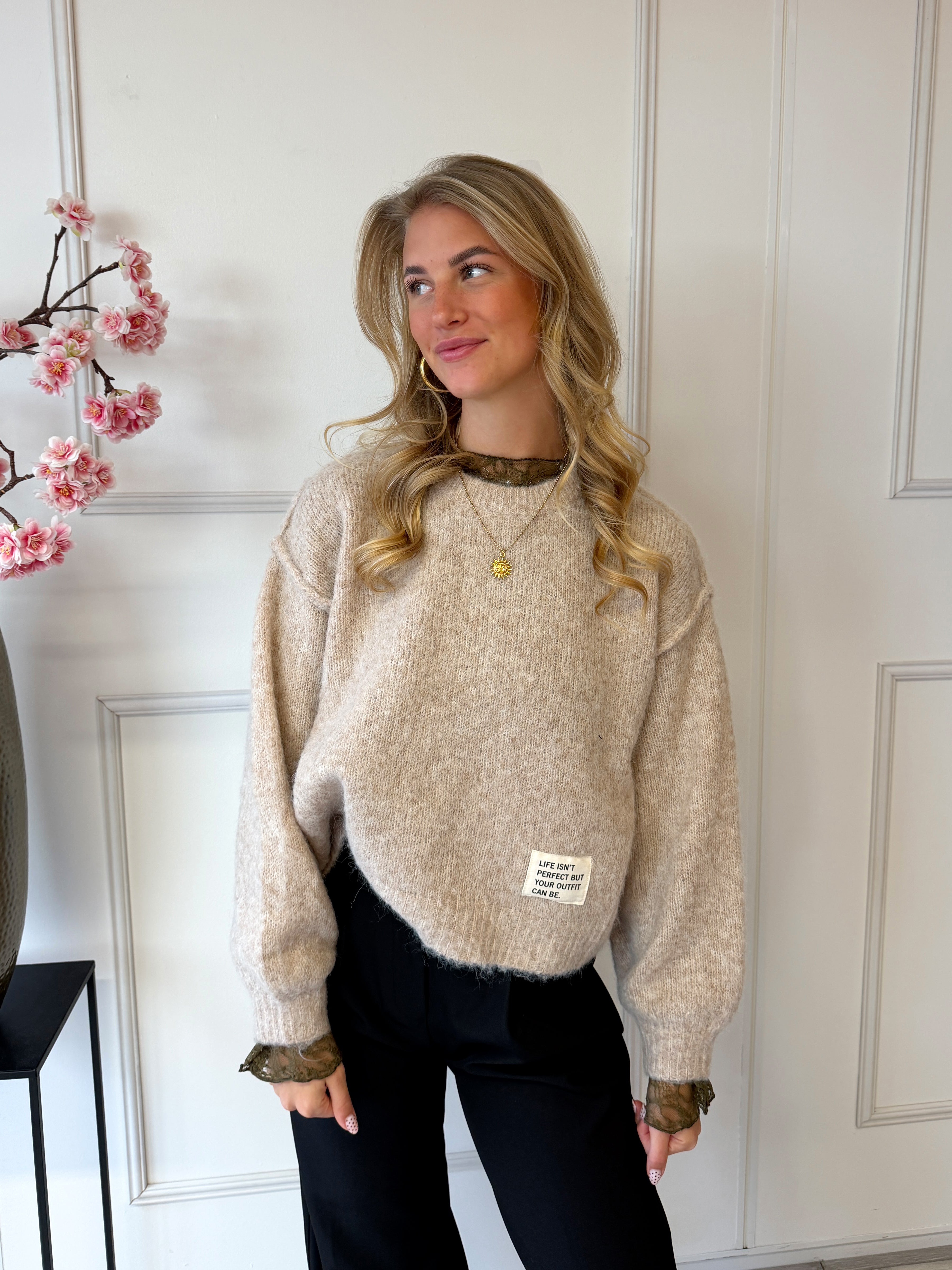 Kanten Top Flared Mouw | Kaki