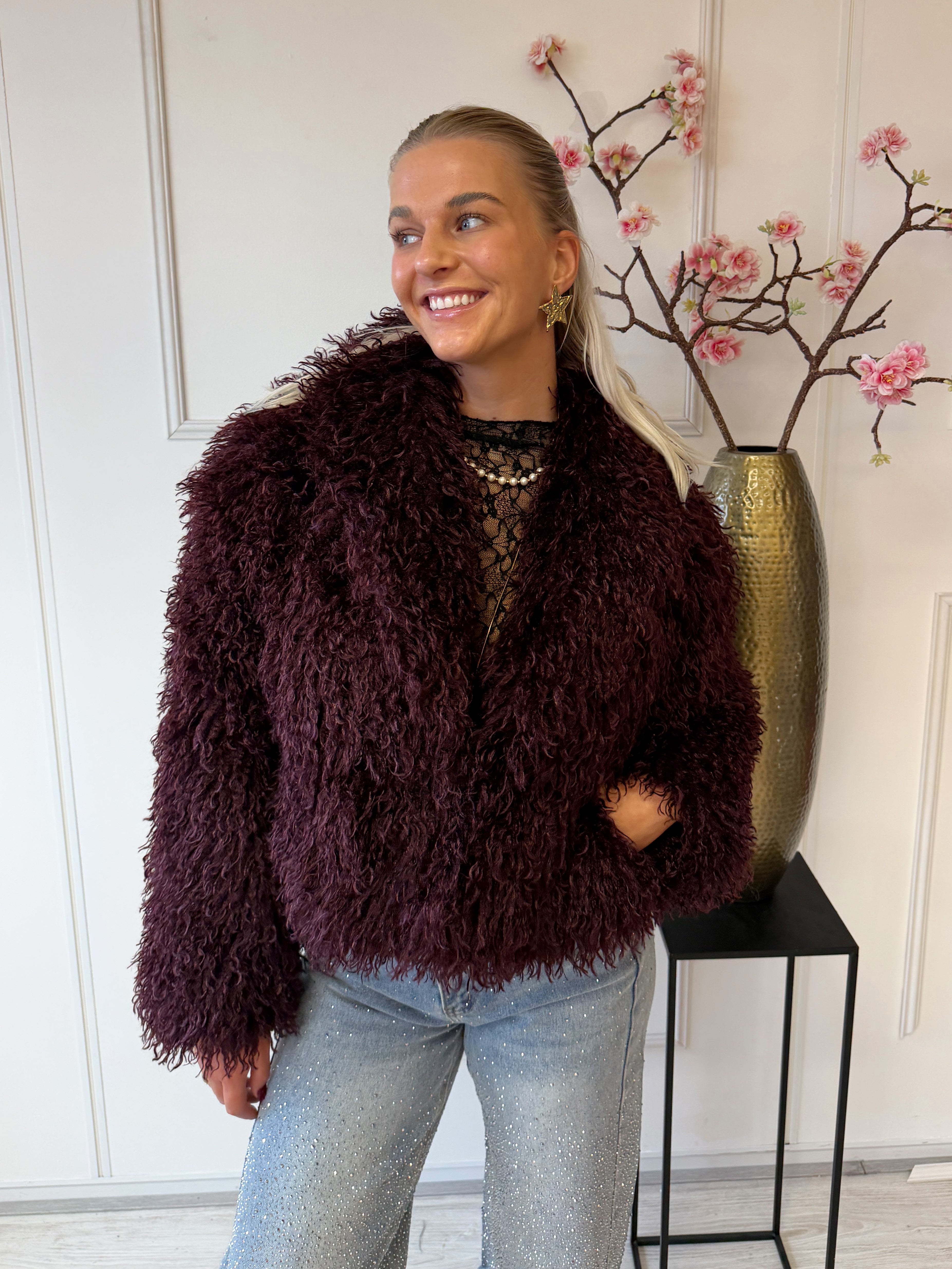 Fluffy Jas | Bordeaux