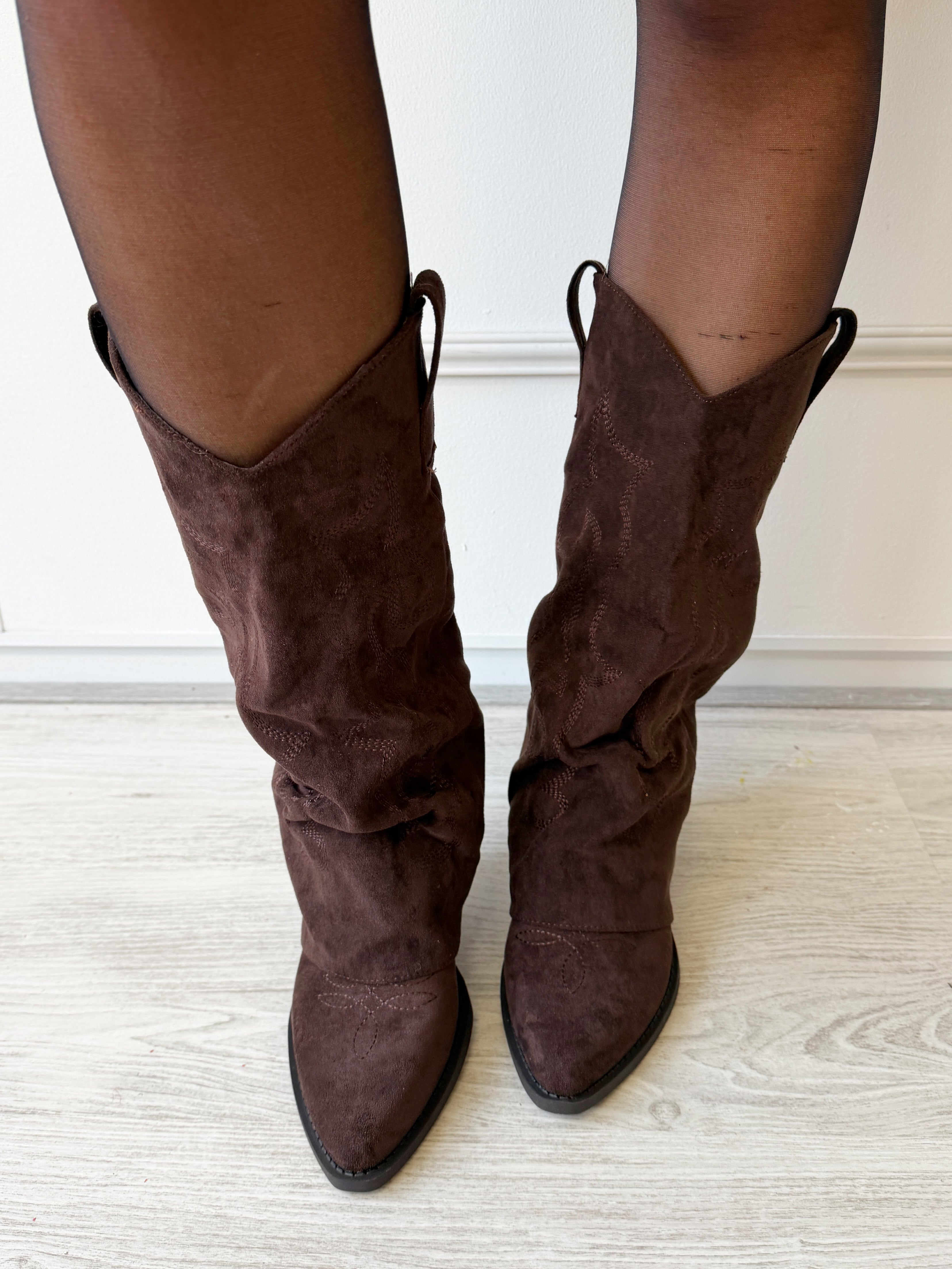 Overlap Cowboyboots Suede | Bruin