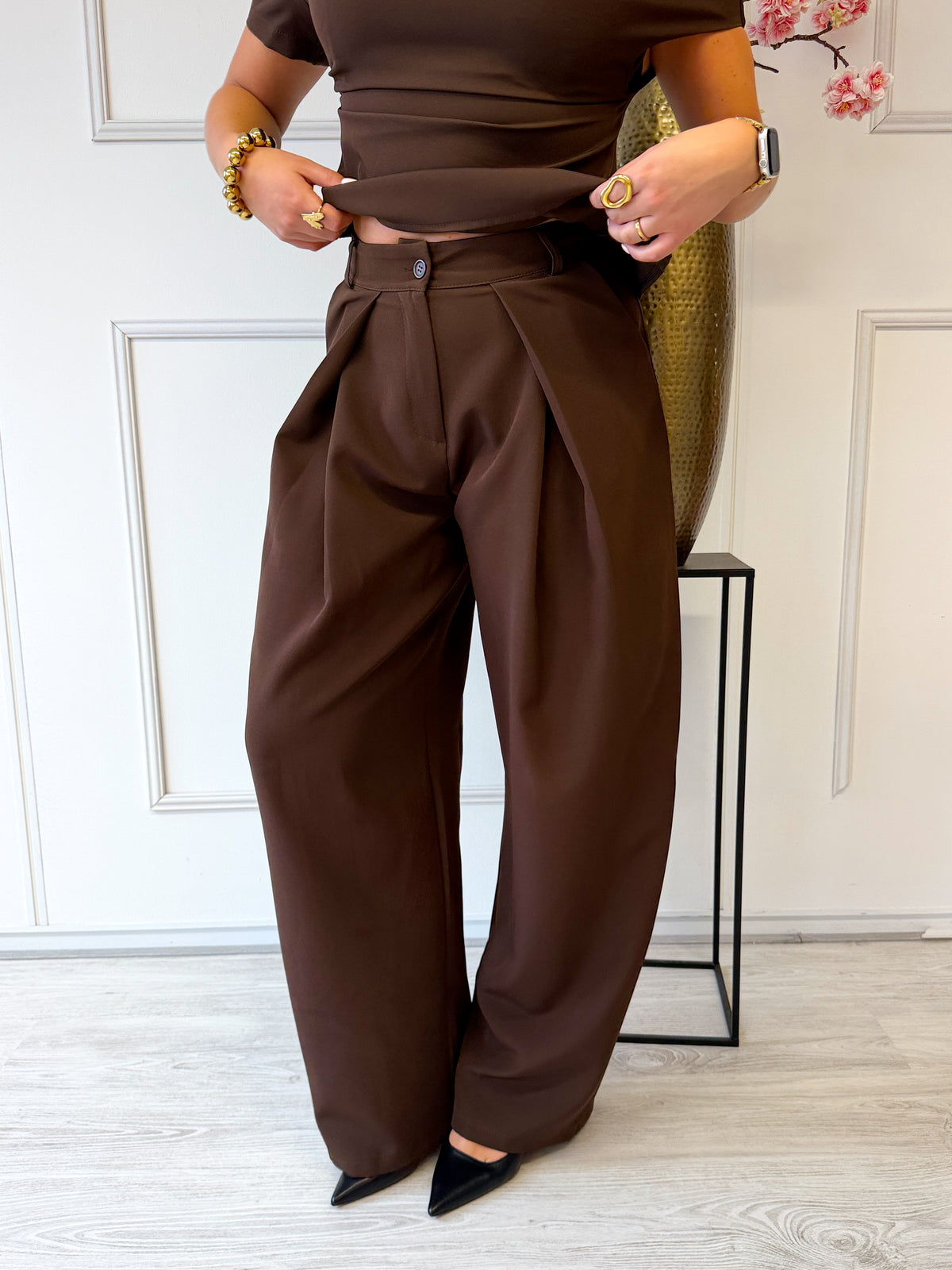 Wide Leg pantalon met plooien | Bruin