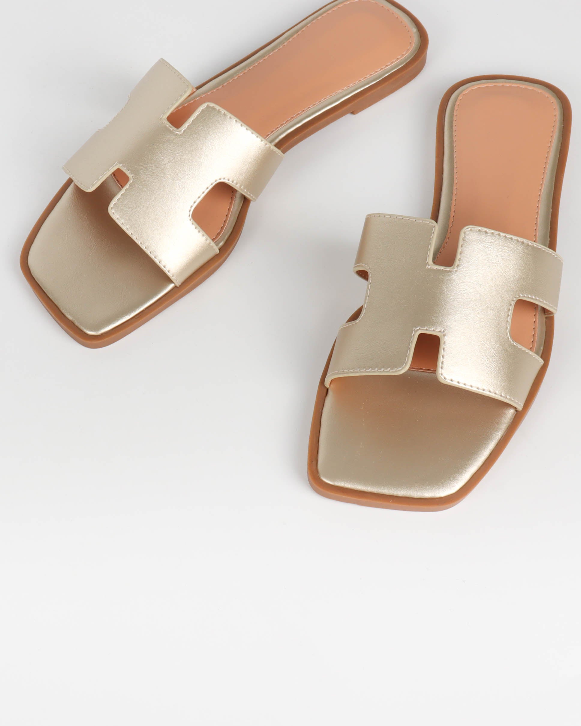 Inspired H Slippers | Goud