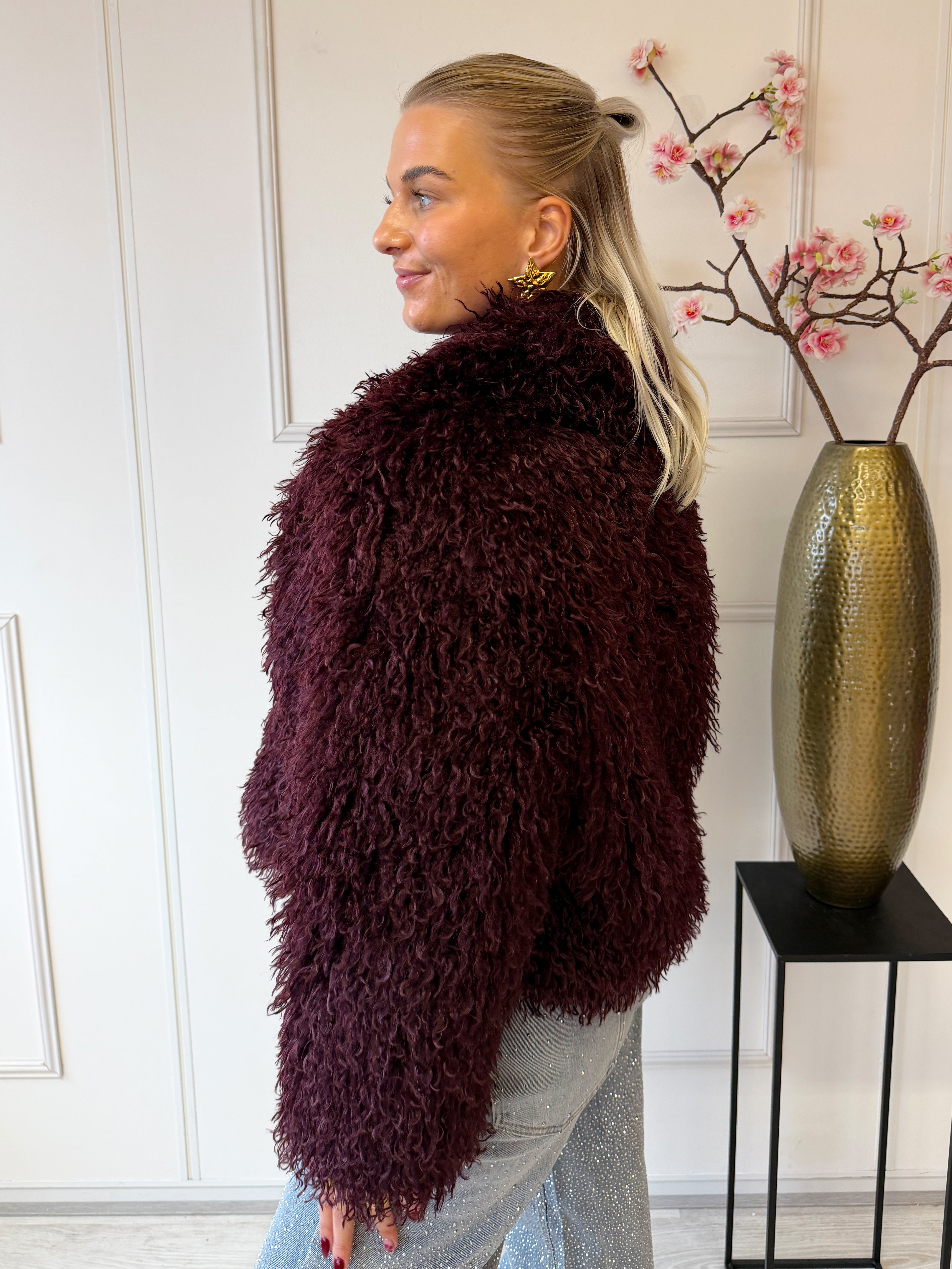 Fluffy Jas | Bordeaux