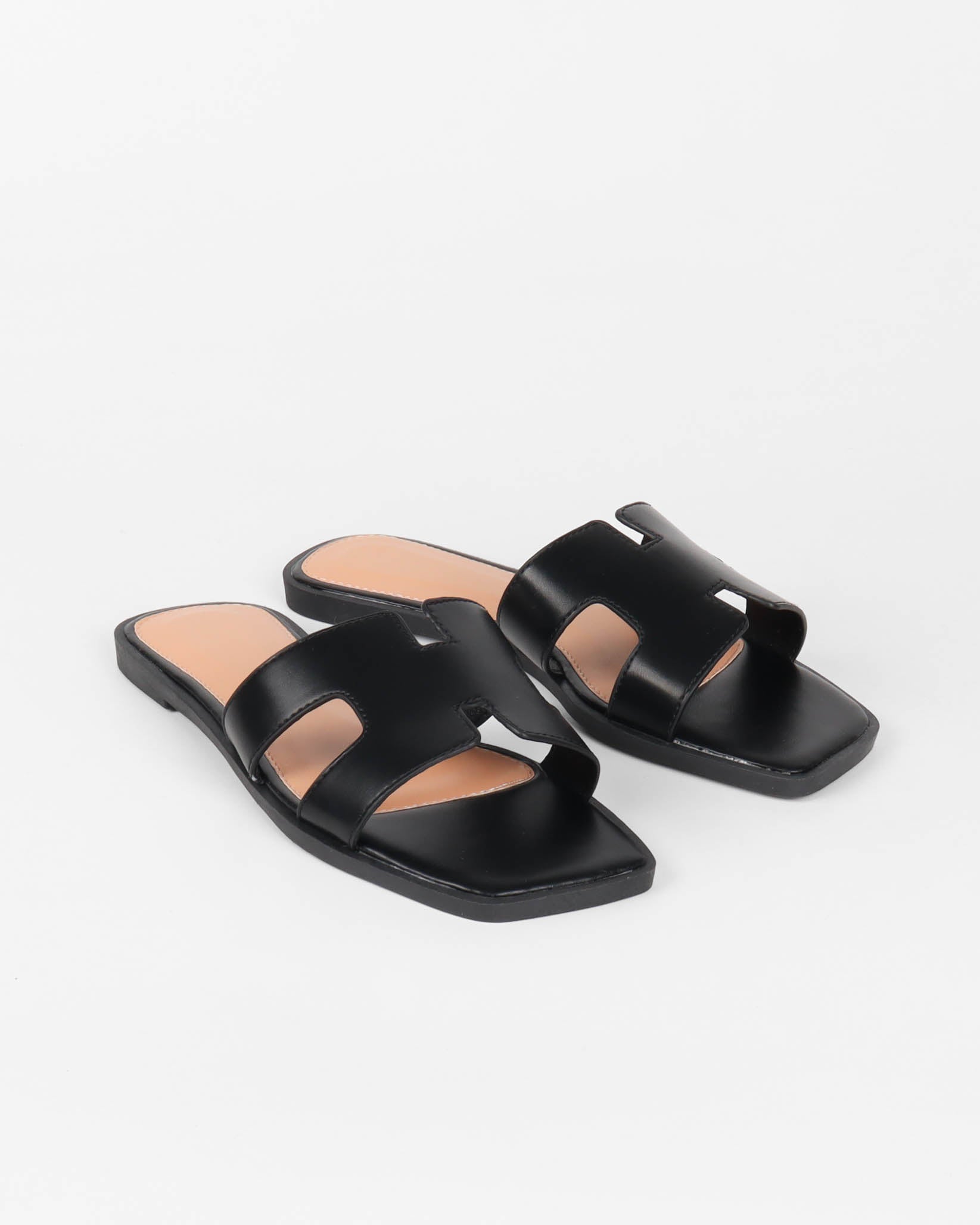 Inspired H Slippers | Zwart