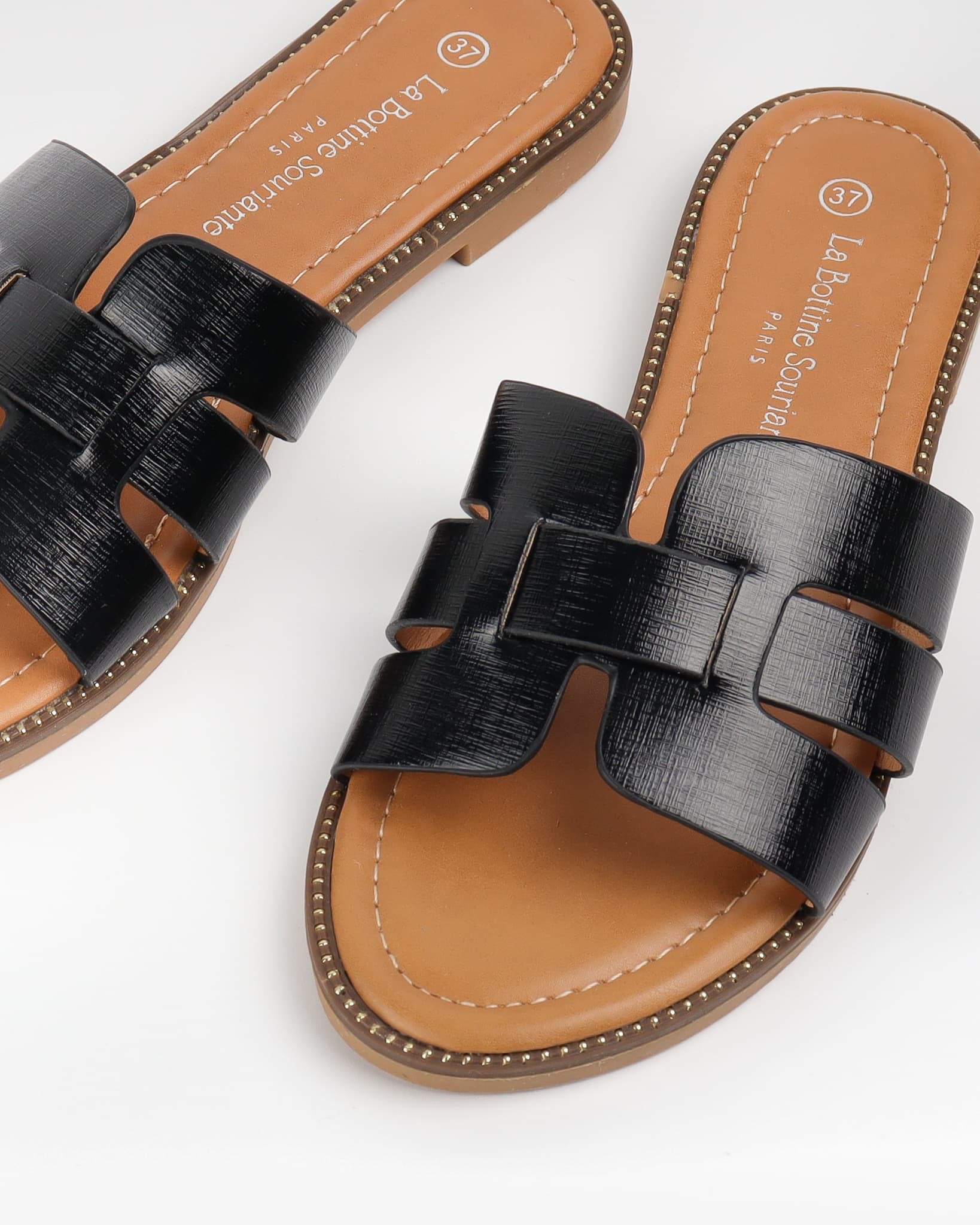 Inspired Slippers | Zwart