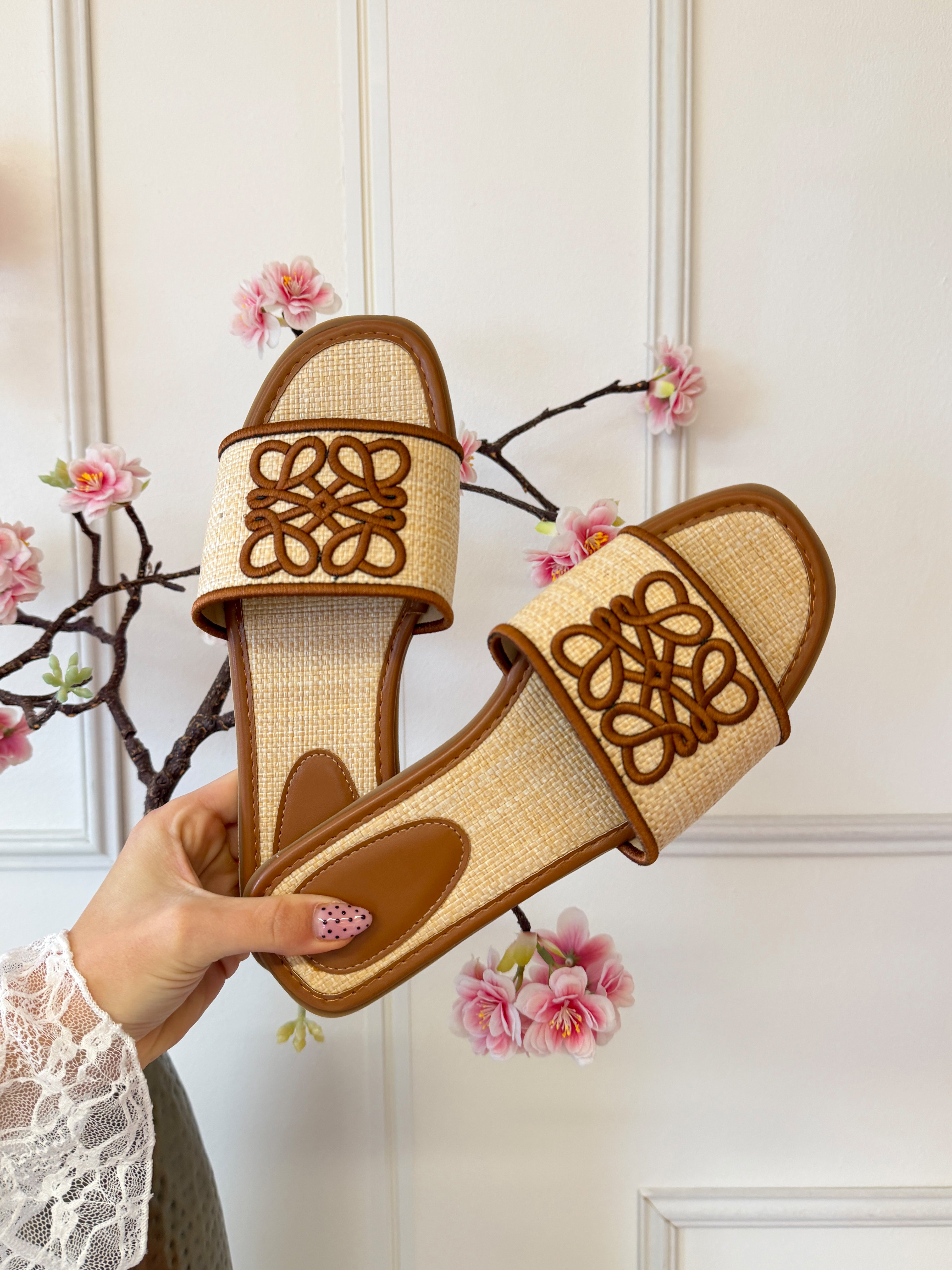 Inspired Loe Slippers | Camel
