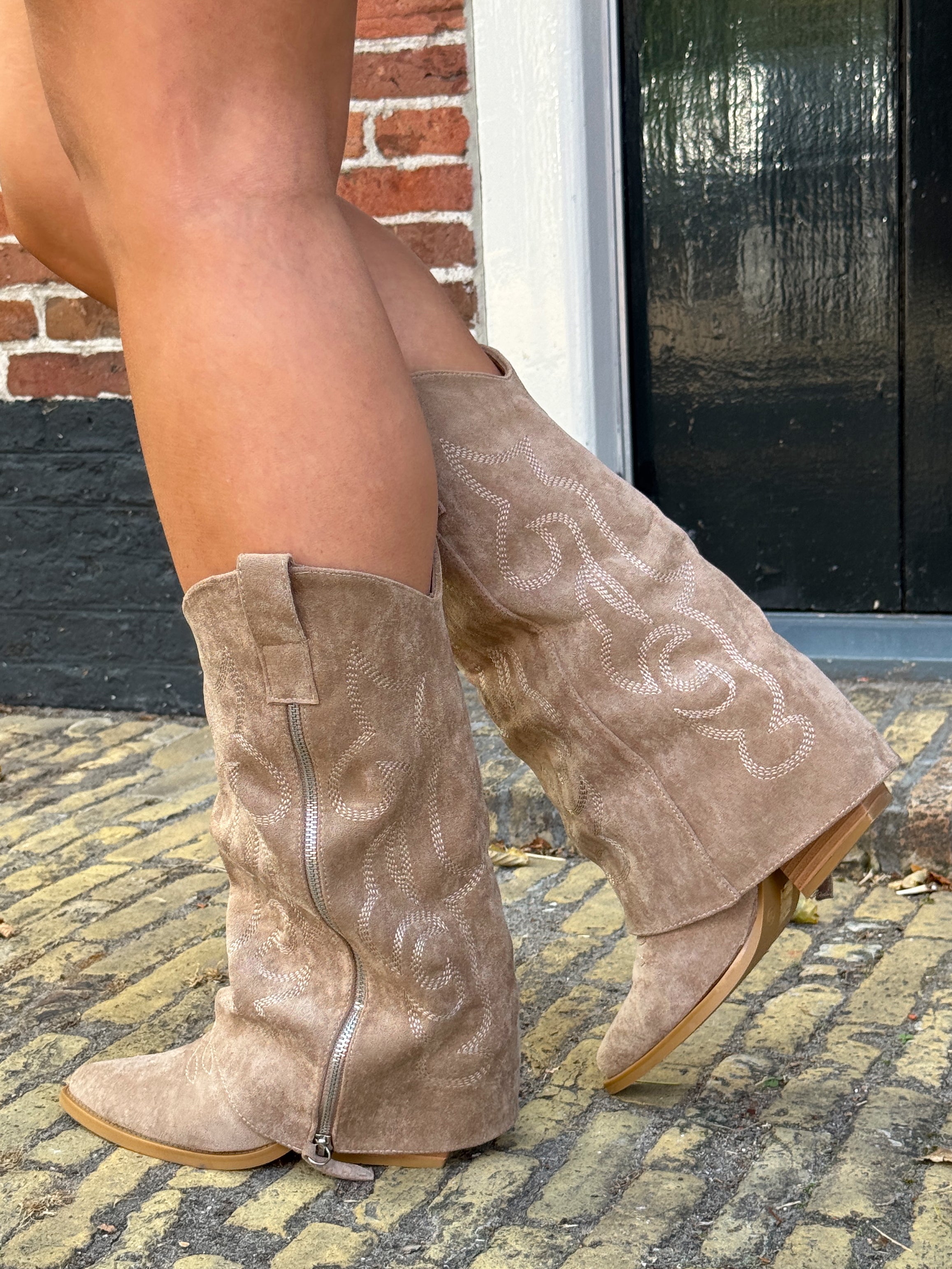 Overlap Cowboy Boots Suede | Khaki