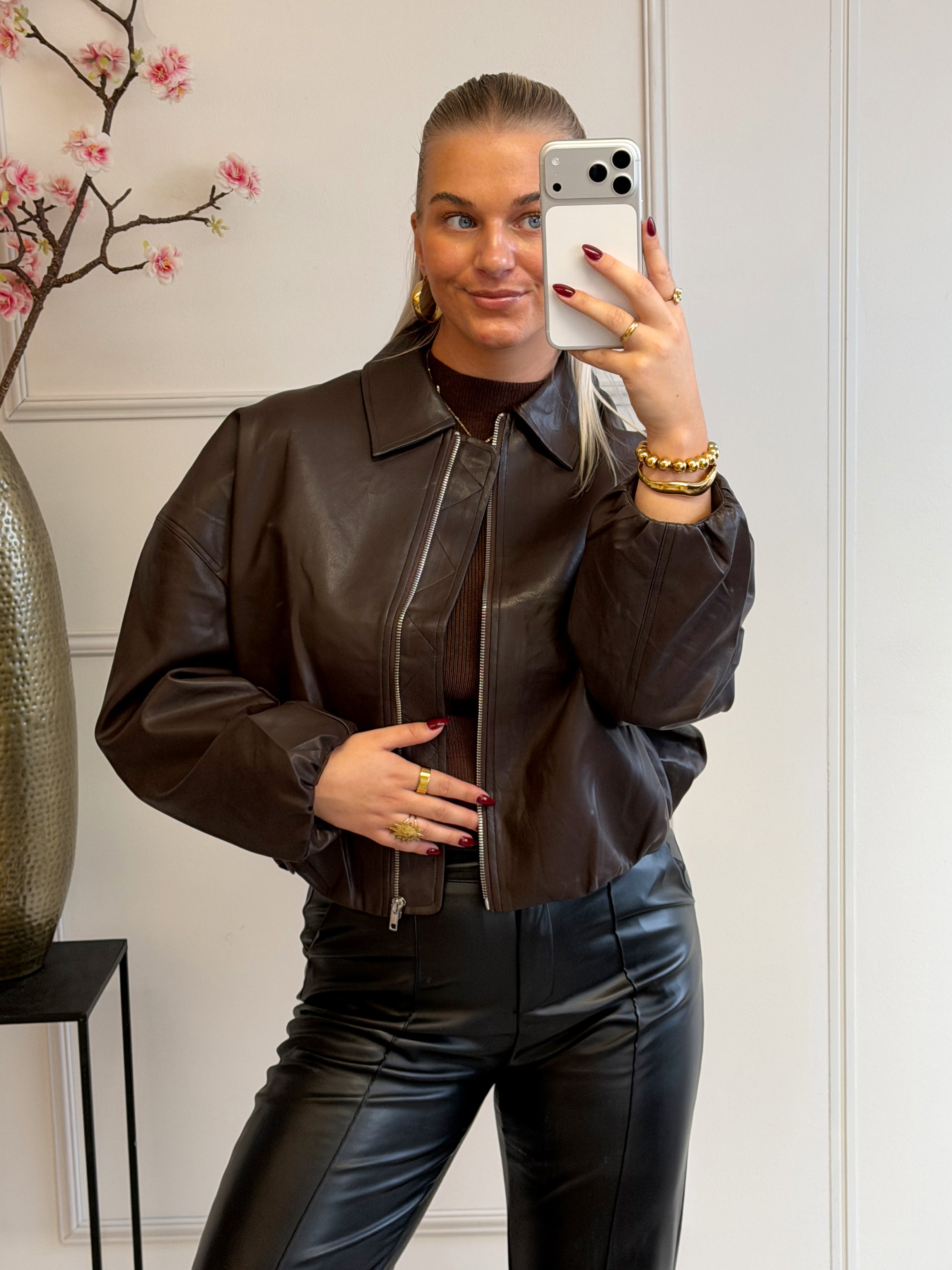 PU Donna Jasje | Bruin