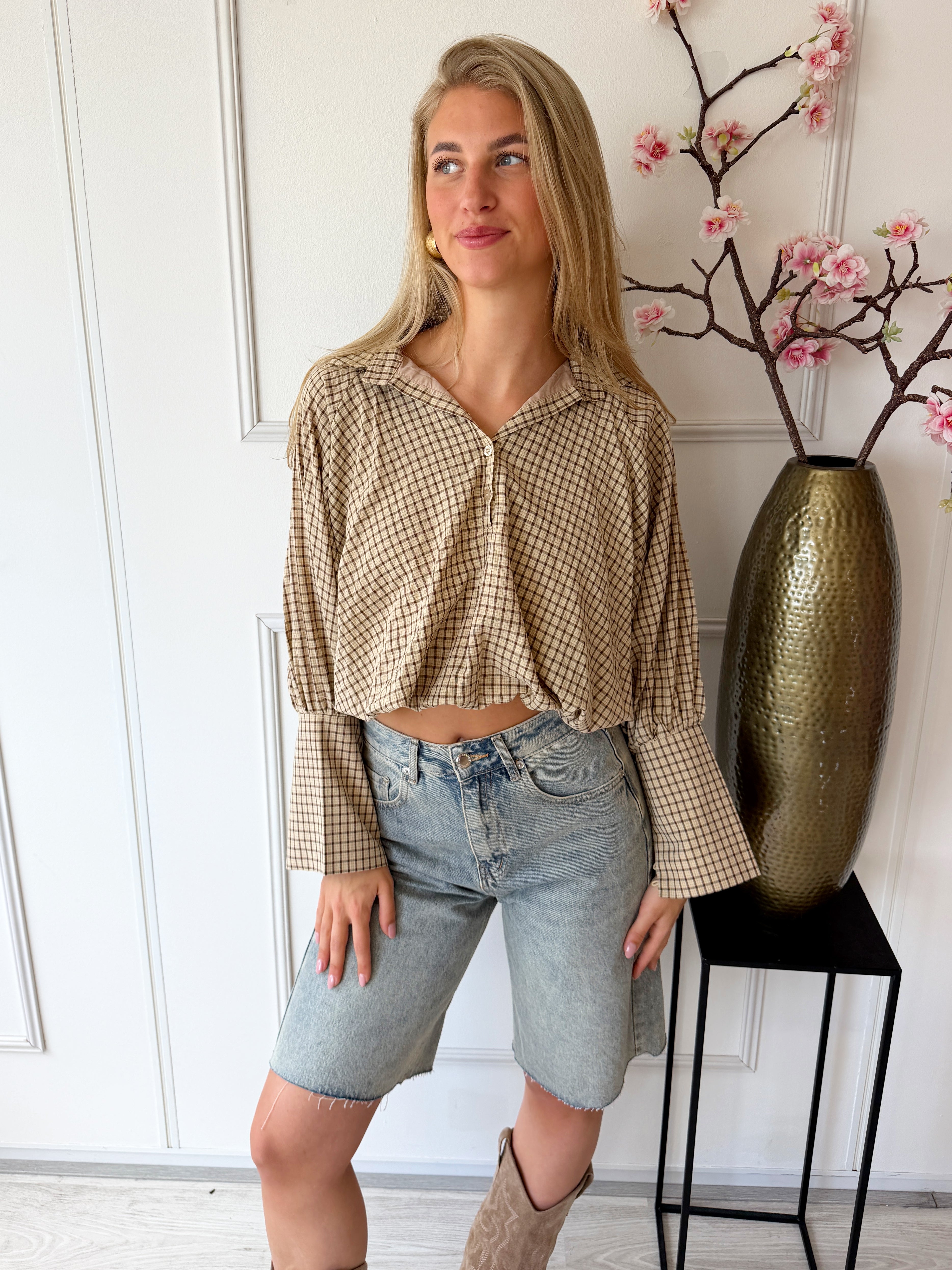 Eliza Geruite blouse met strikdetail | Ecru