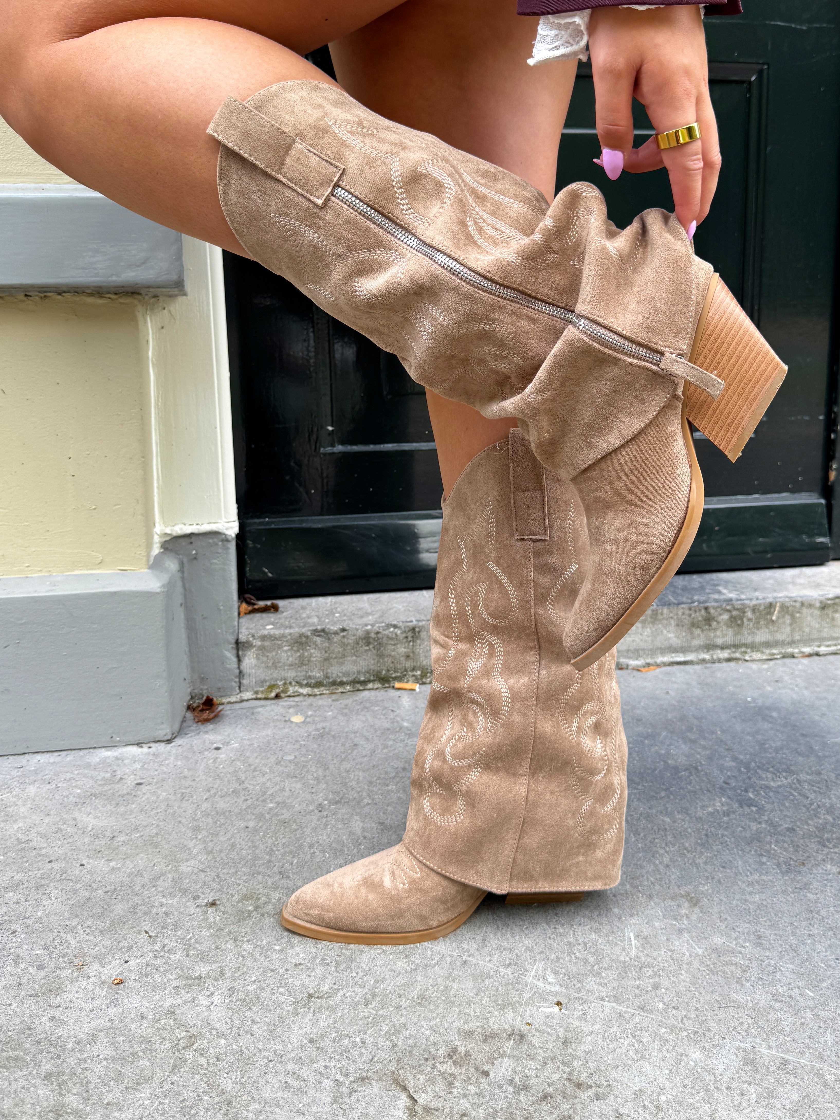 Overlap Cowboy Boots Suede | Khaki