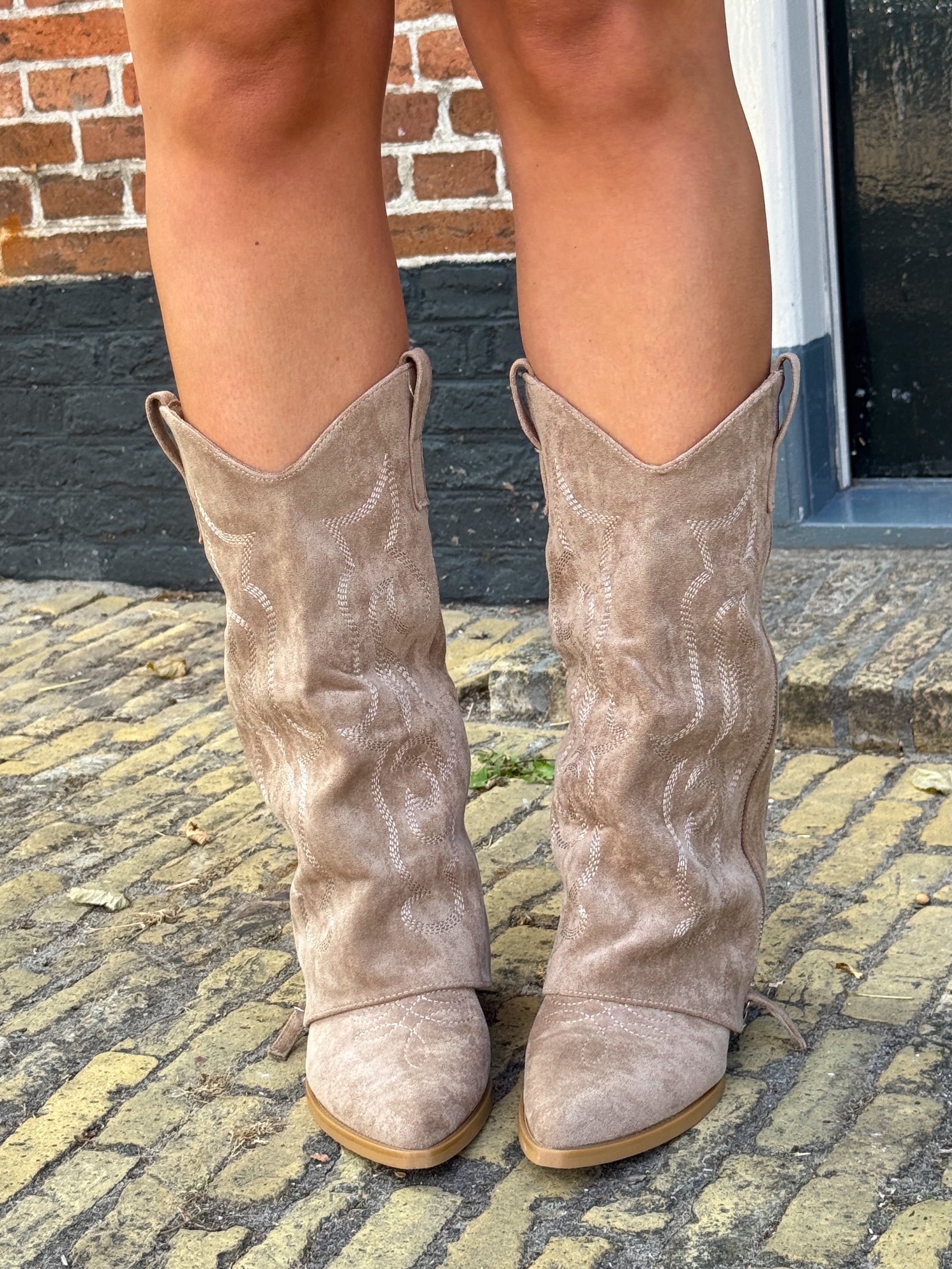 Overlap Cowboy Boots Suede | Khaki