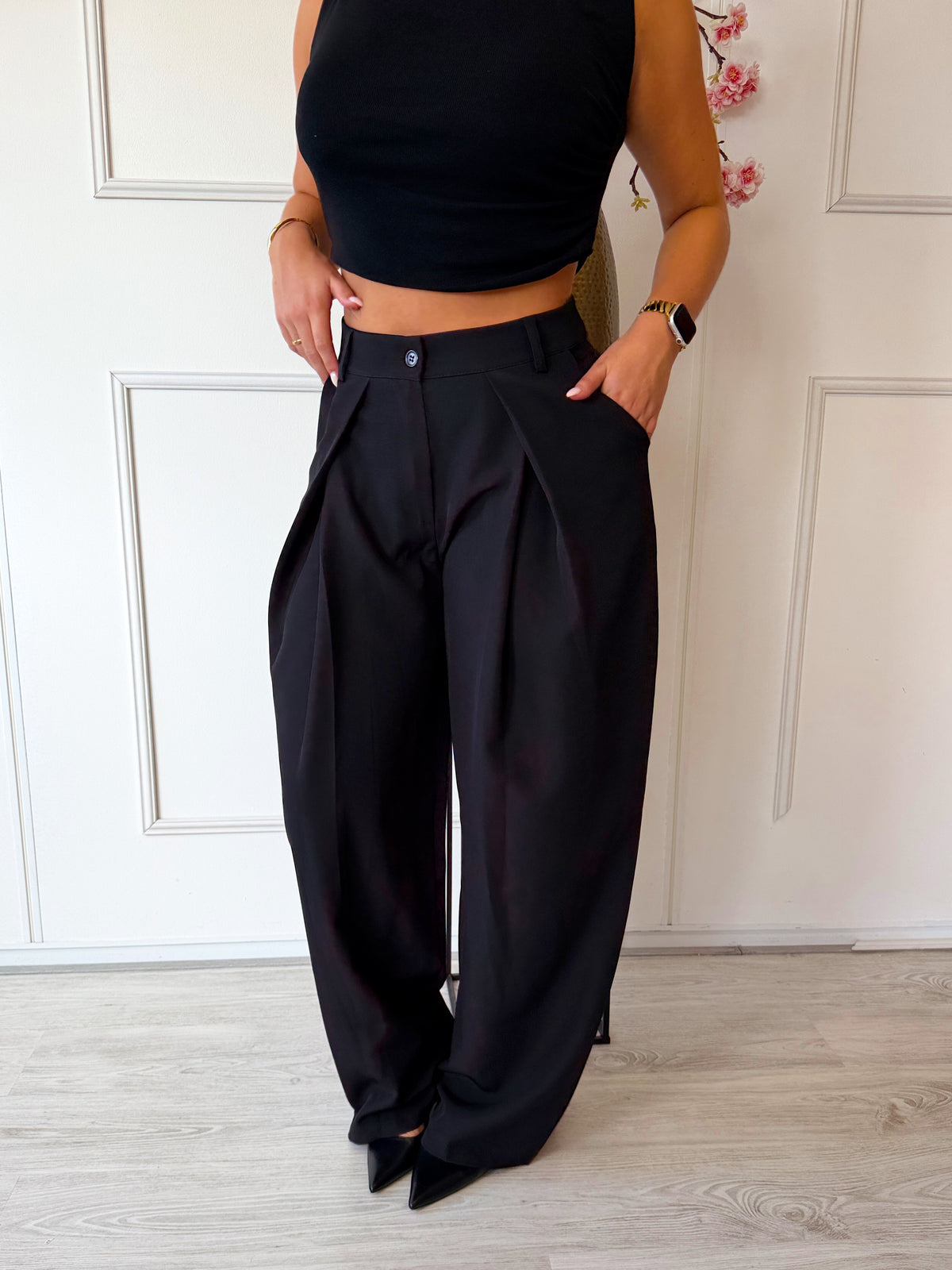 Wide Leg pantalon met plooien | Zwart