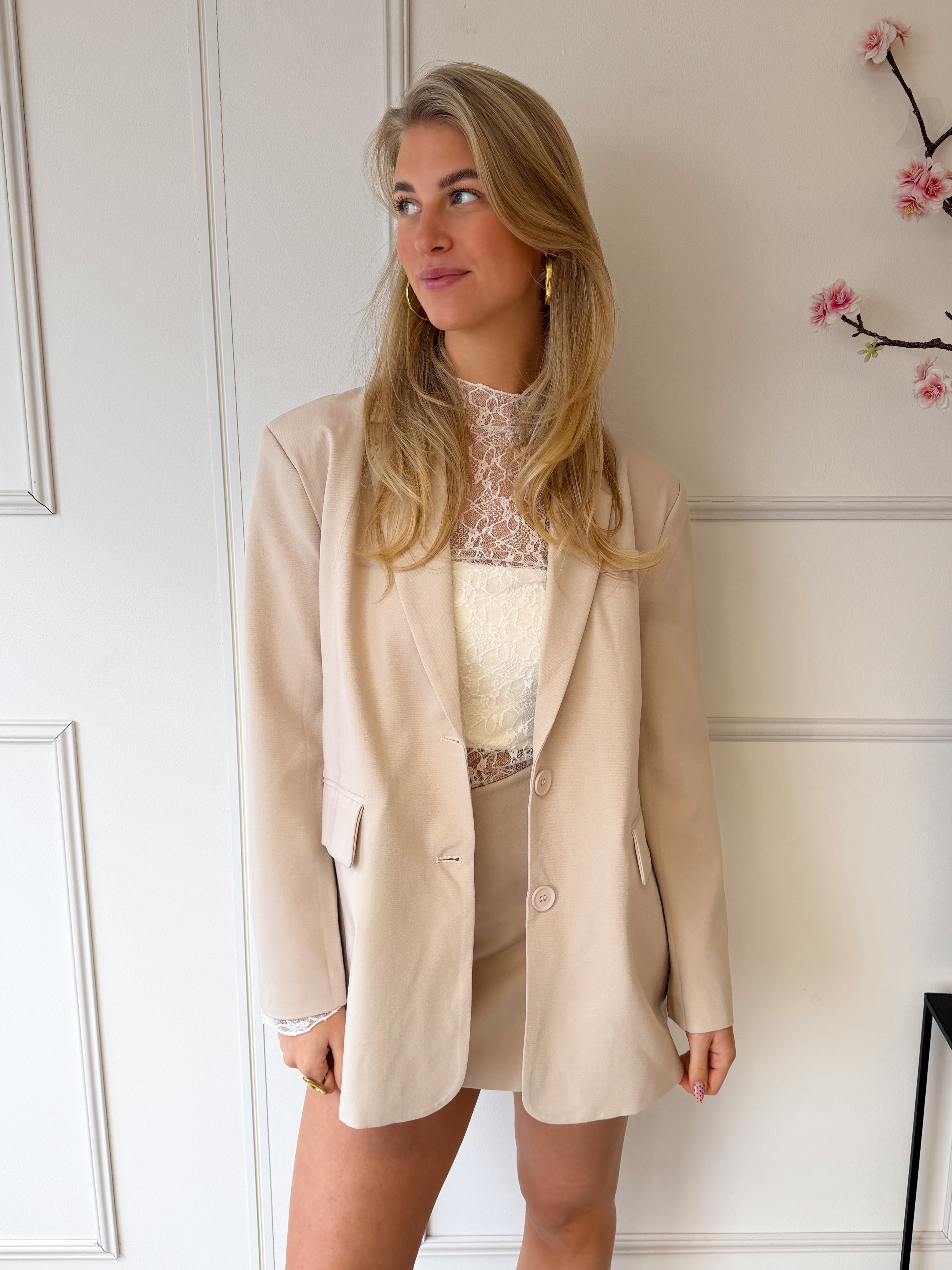 Unika Split Blazer | Beige