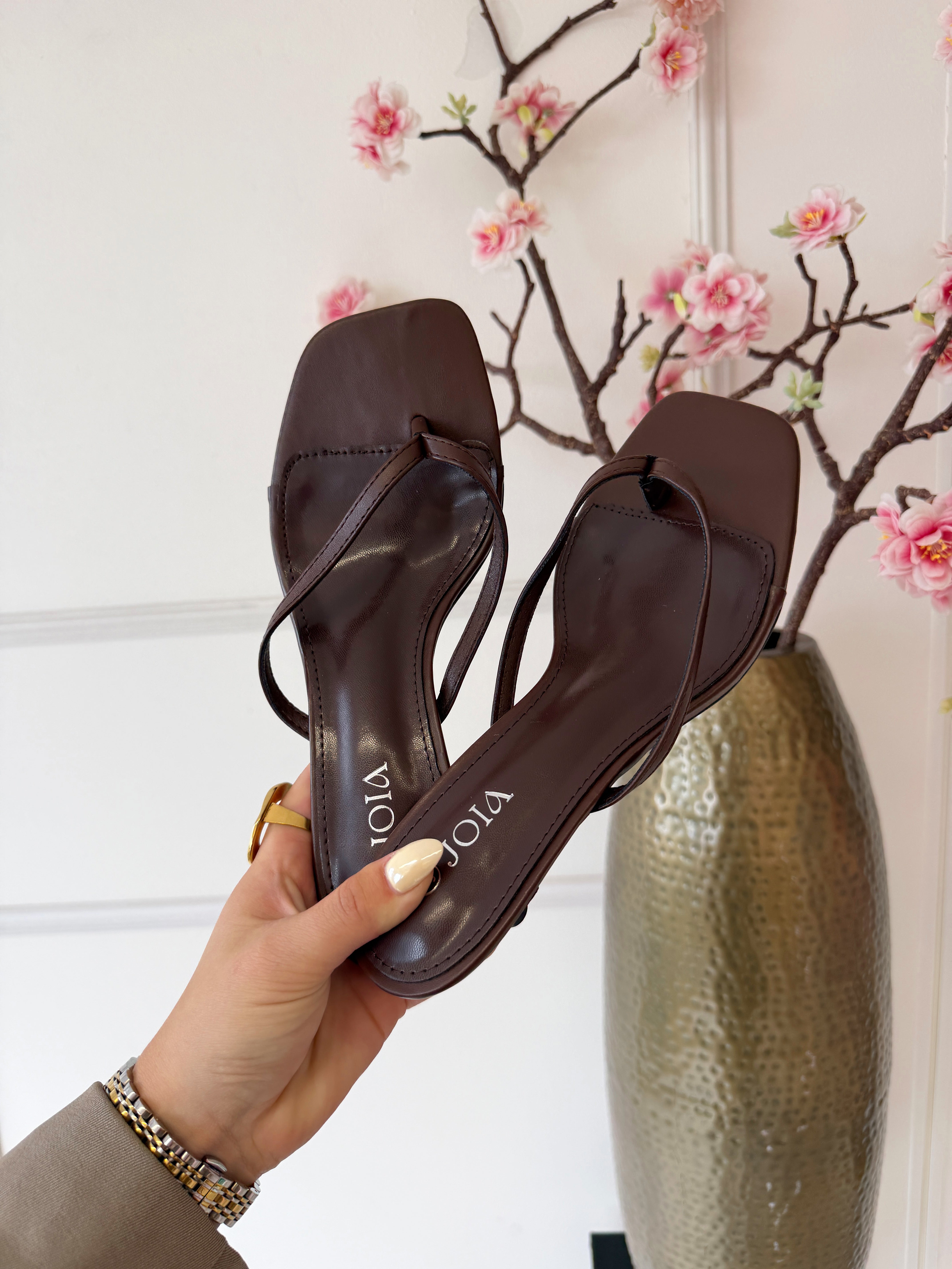 Hakje Slippers | Bruin