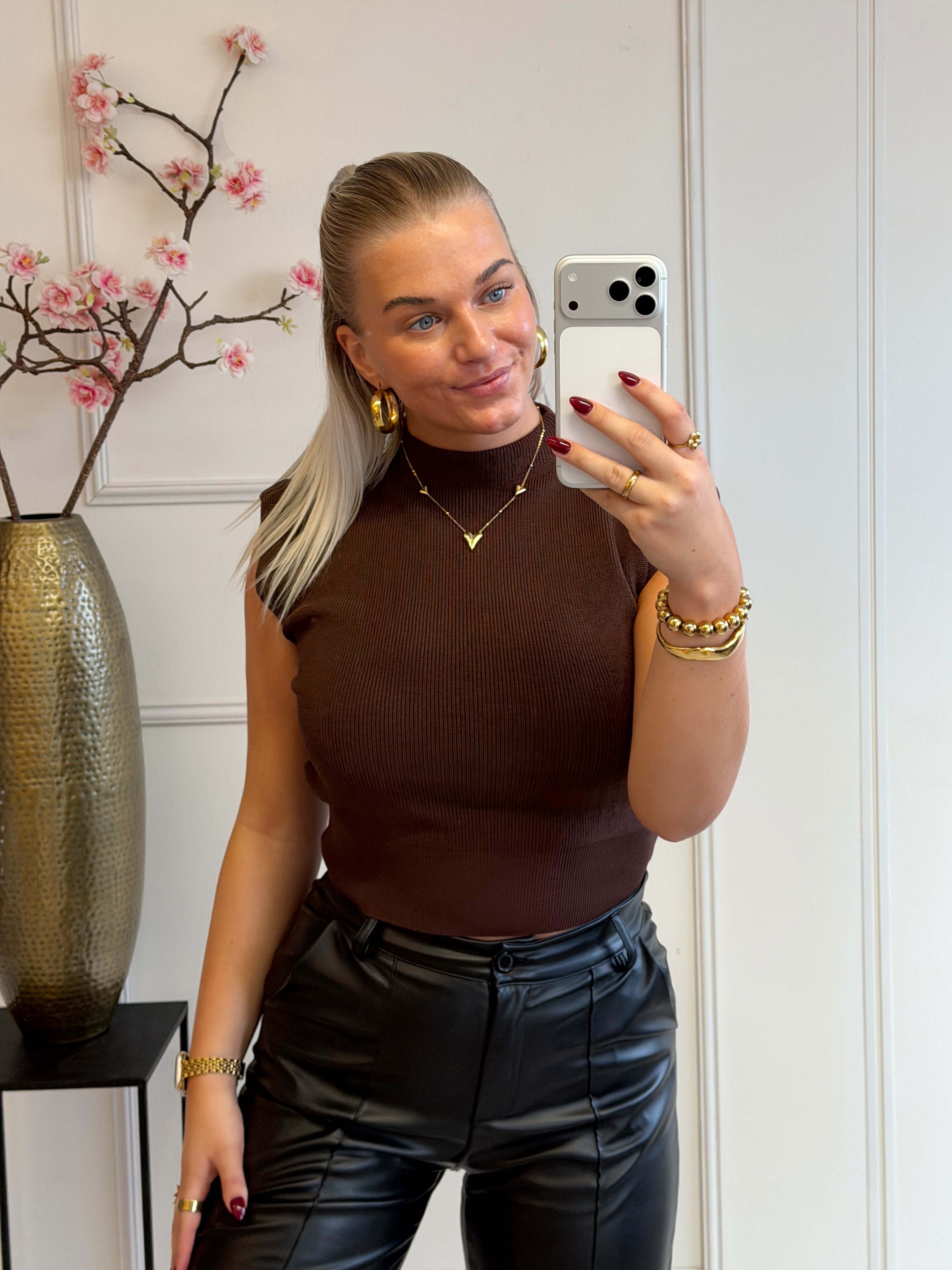 Basic Knit T-Shirt | Bruin