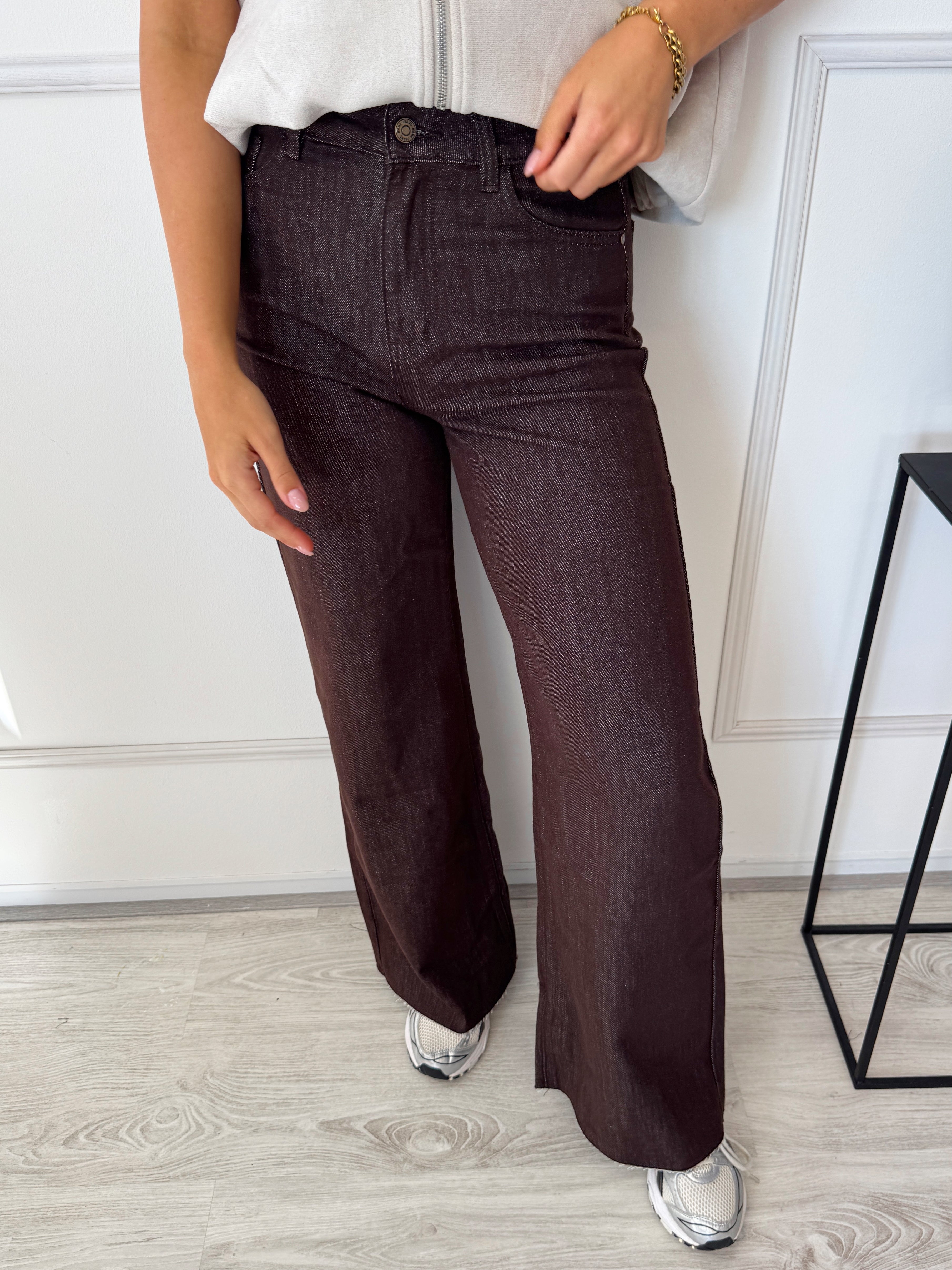 Ilva Wide Leg Jeans | Bruin
