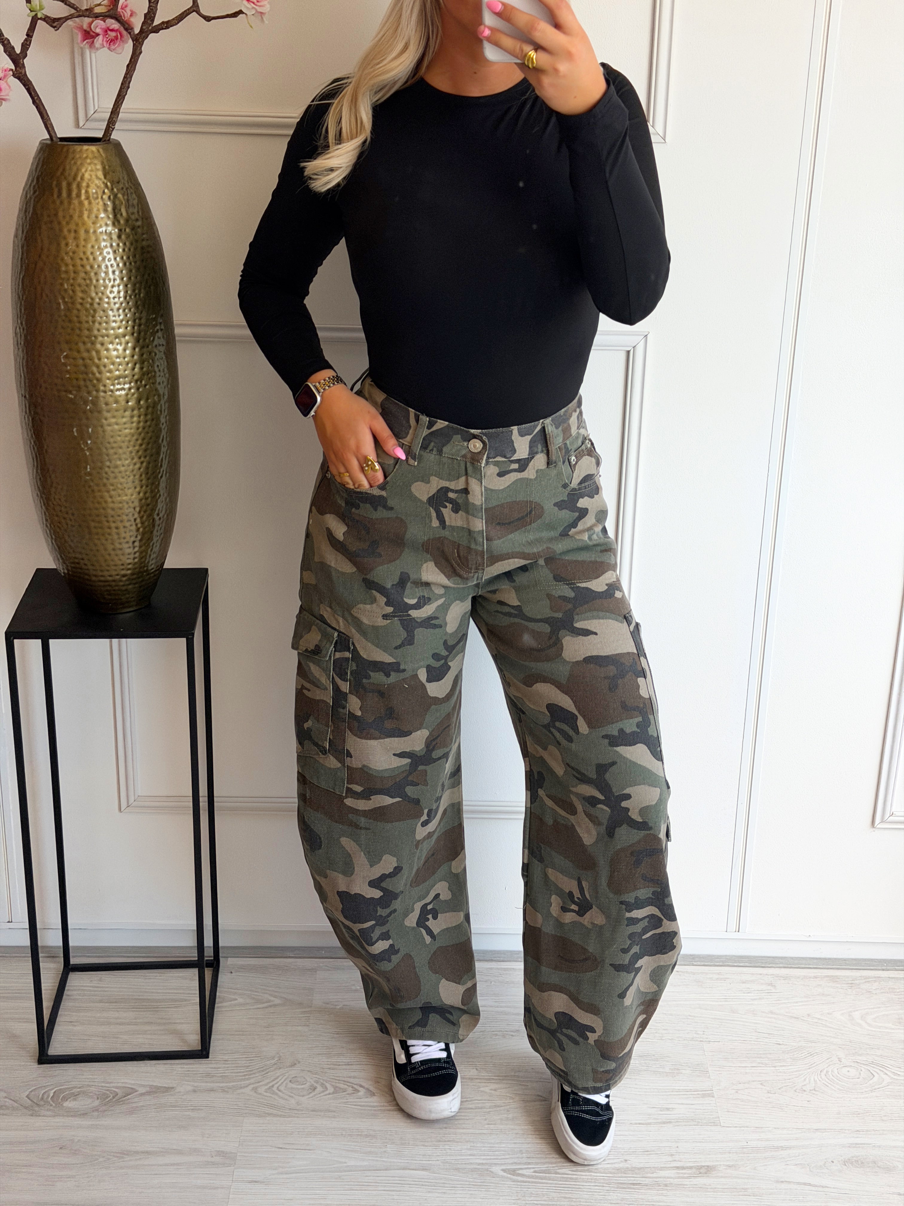 Camo Cargo Jeans | Kaki