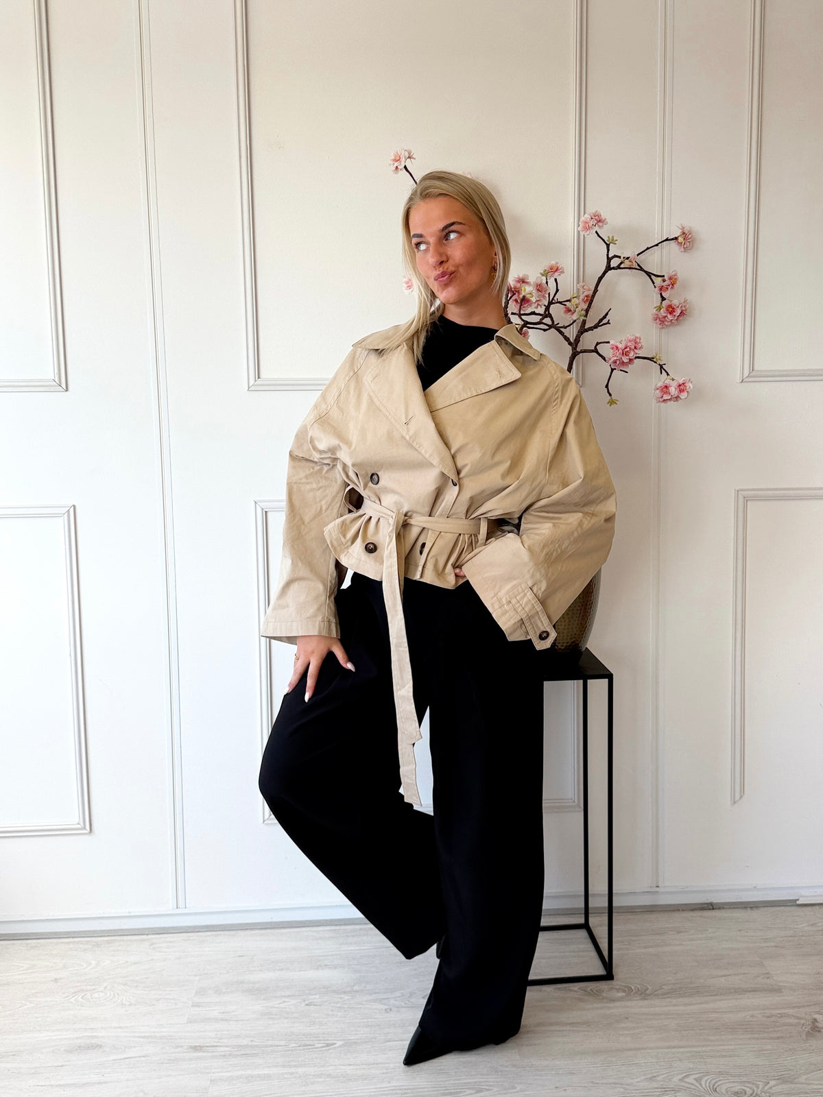 Sandy Korte Trench Coat | Ecru