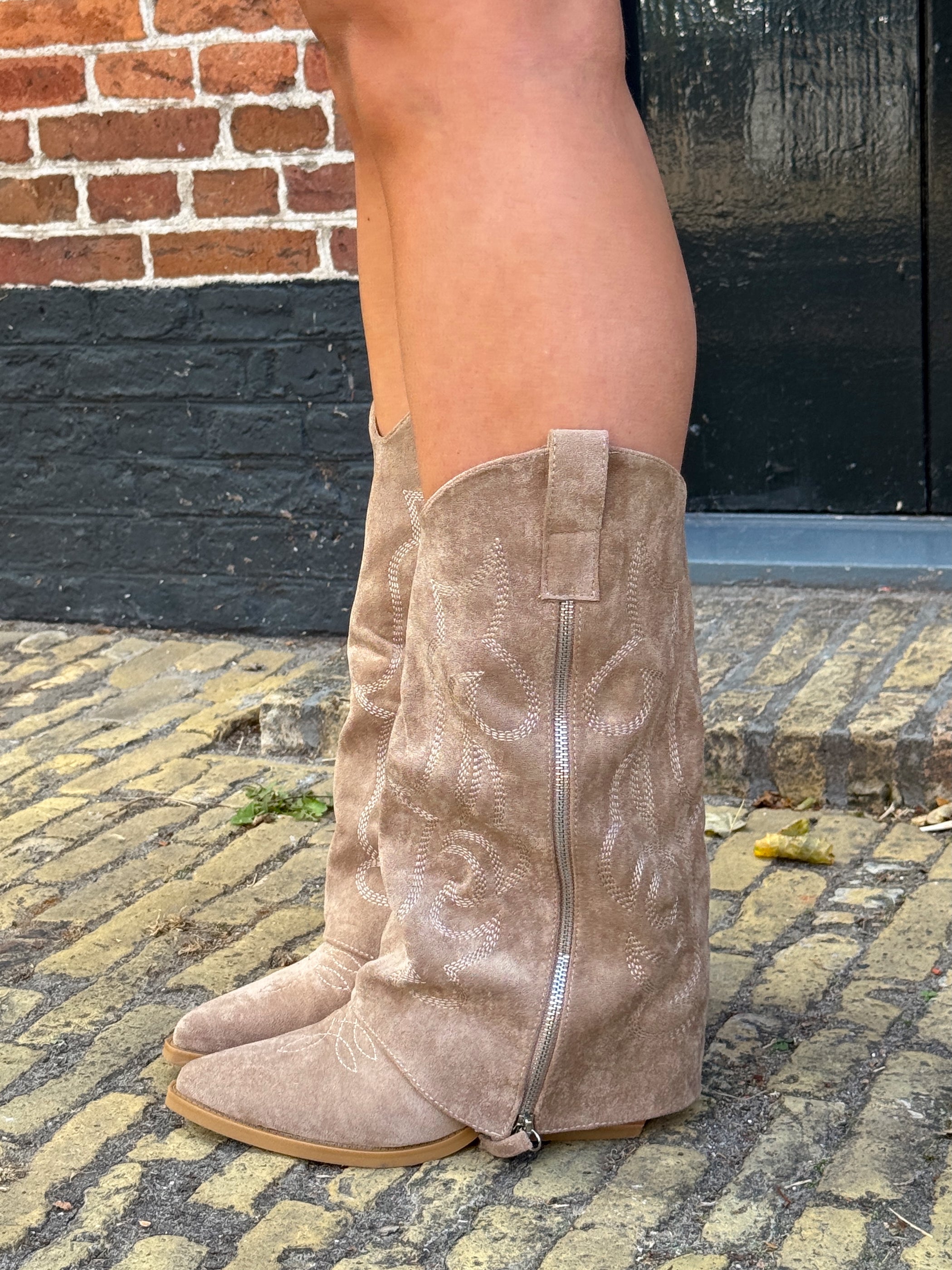 Overlap Cowboy Boots Suede | Khaki