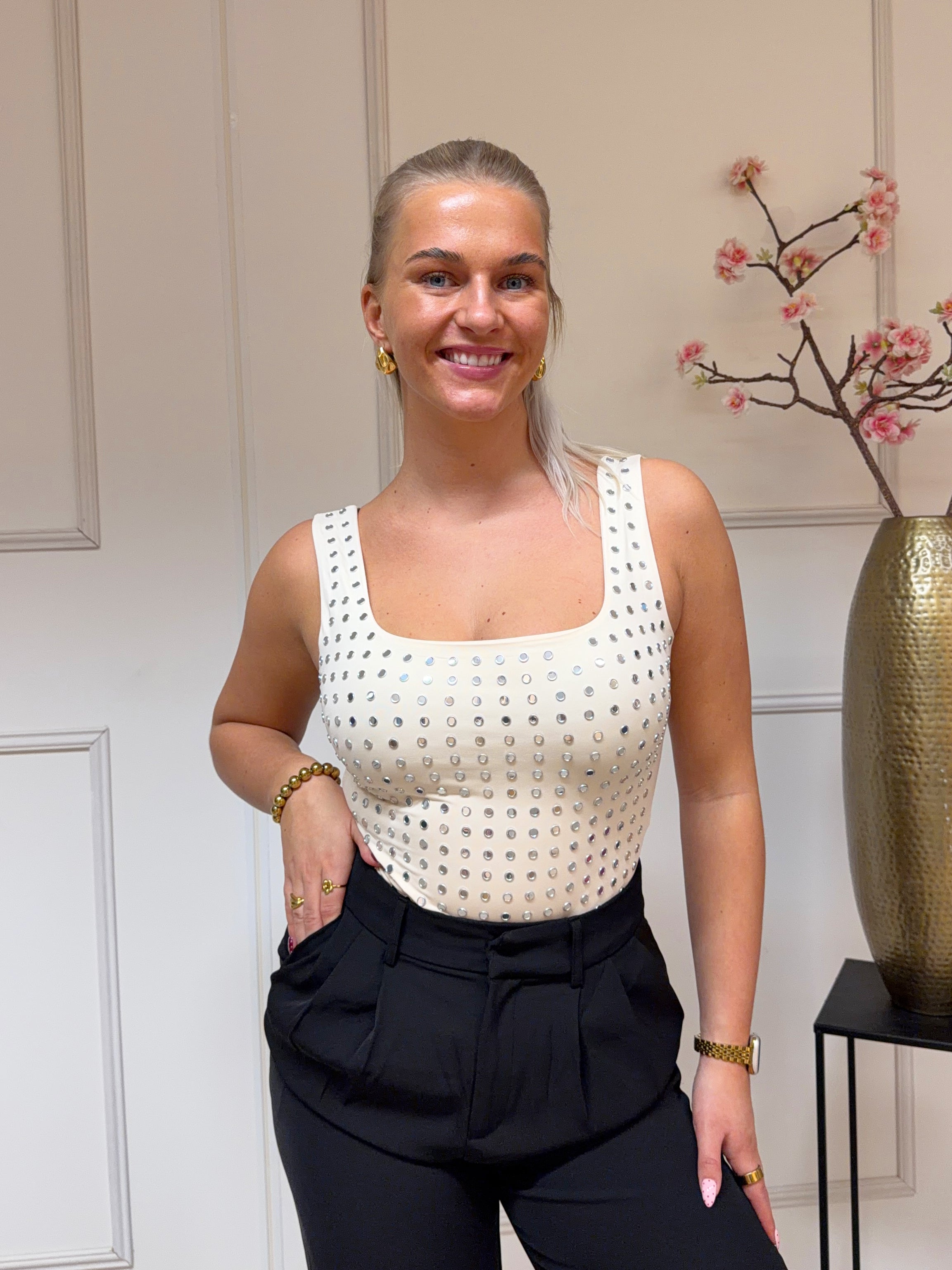 Limited Studs Body | Beige