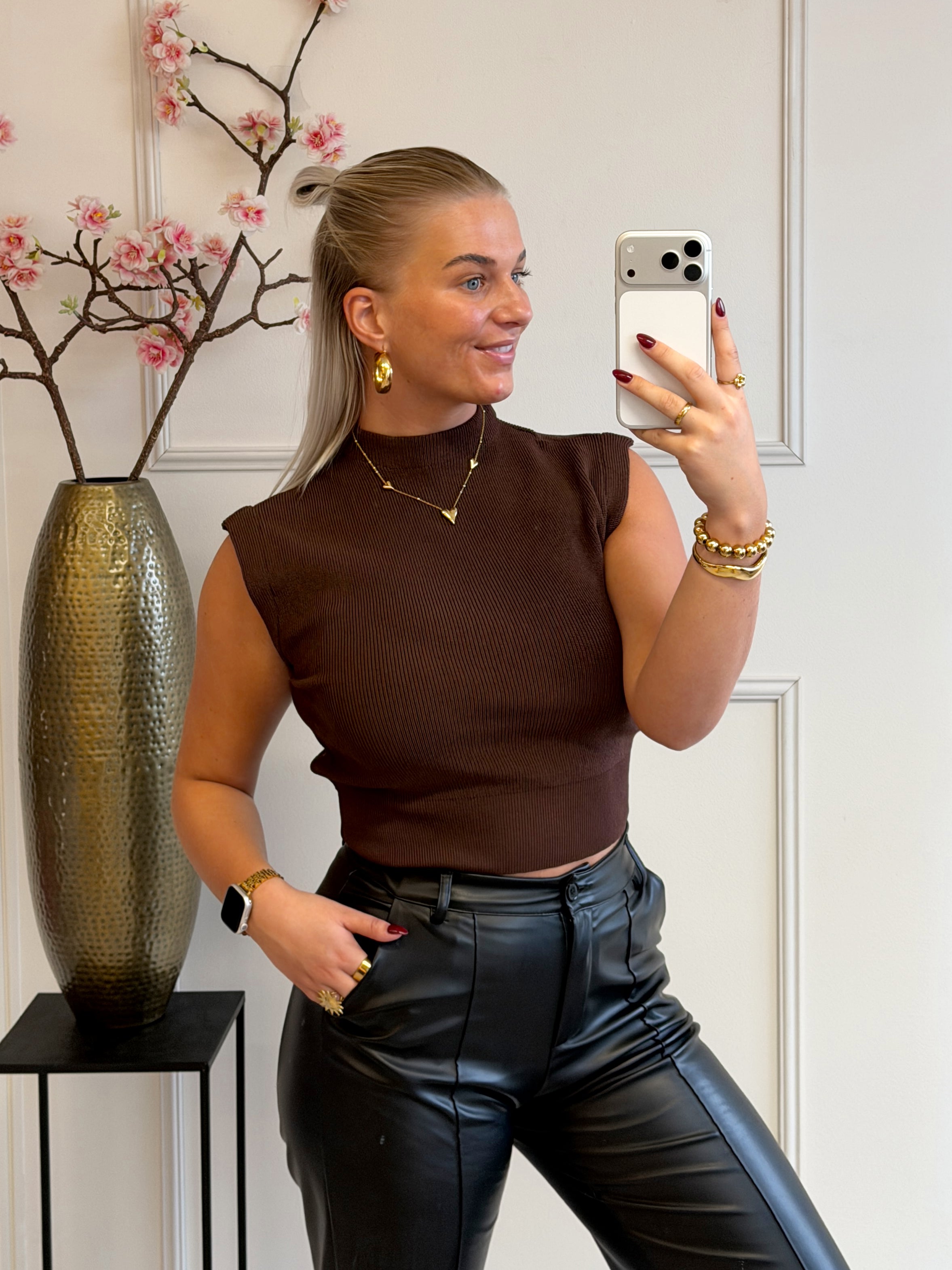 Basic Knit T-Shirt | Bruin