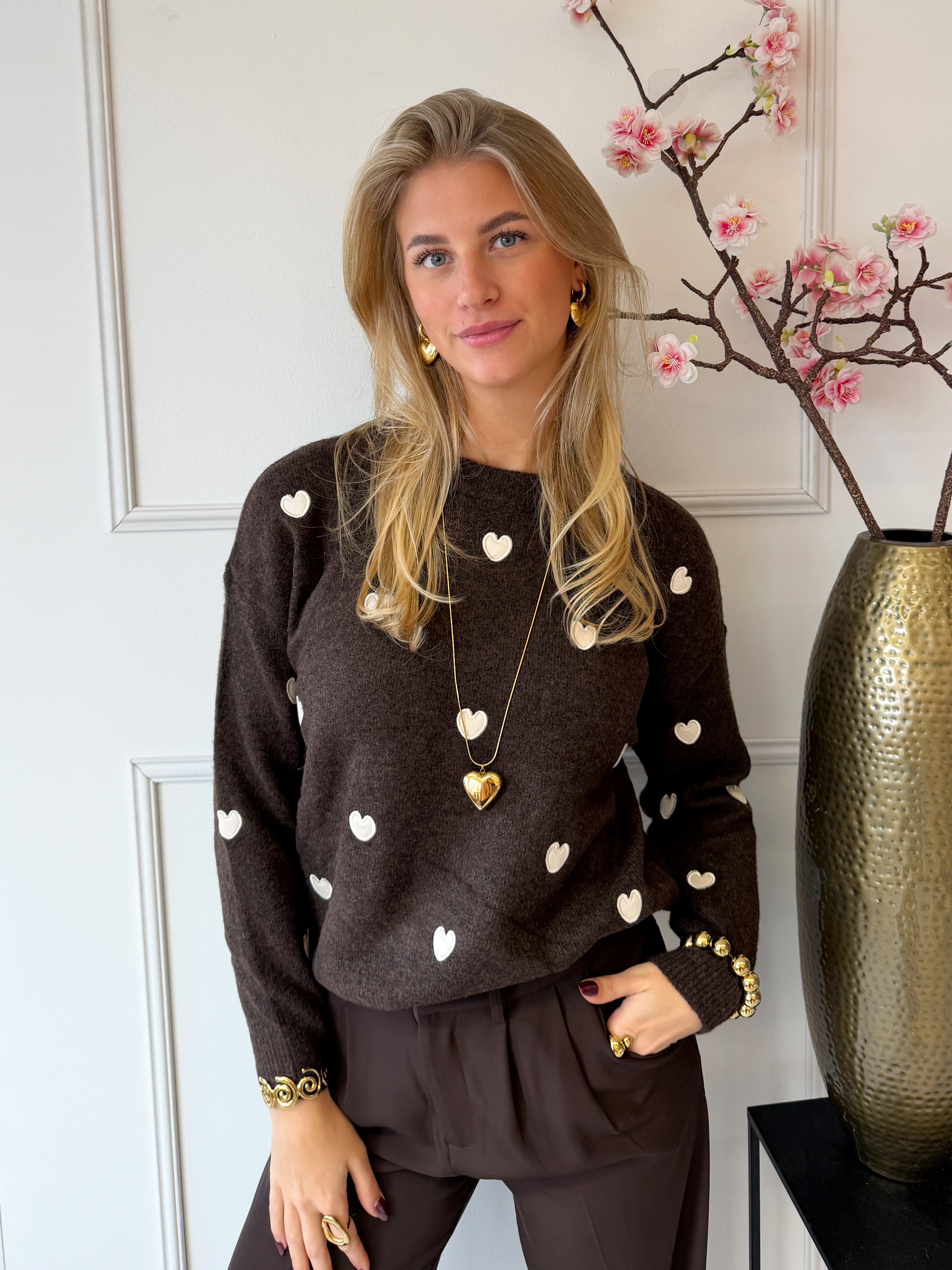 Trui Love | Bruin