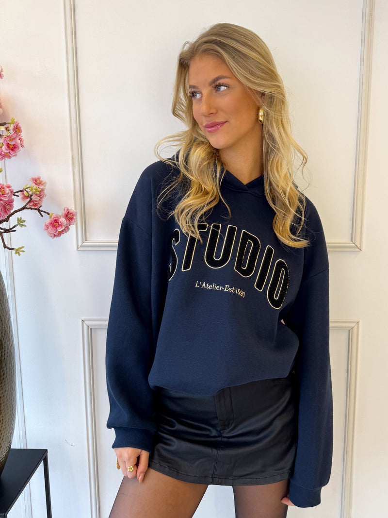 Studio Hoodie | Navy Blauw