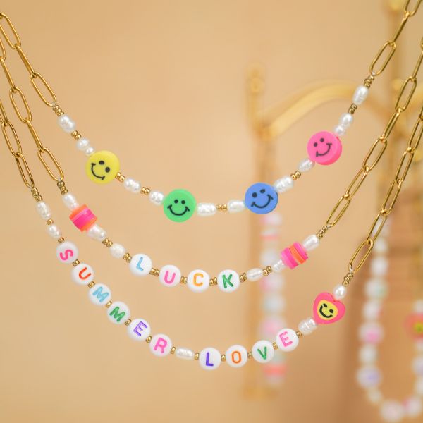 Happy Vibes Smiley Ketting | Goud